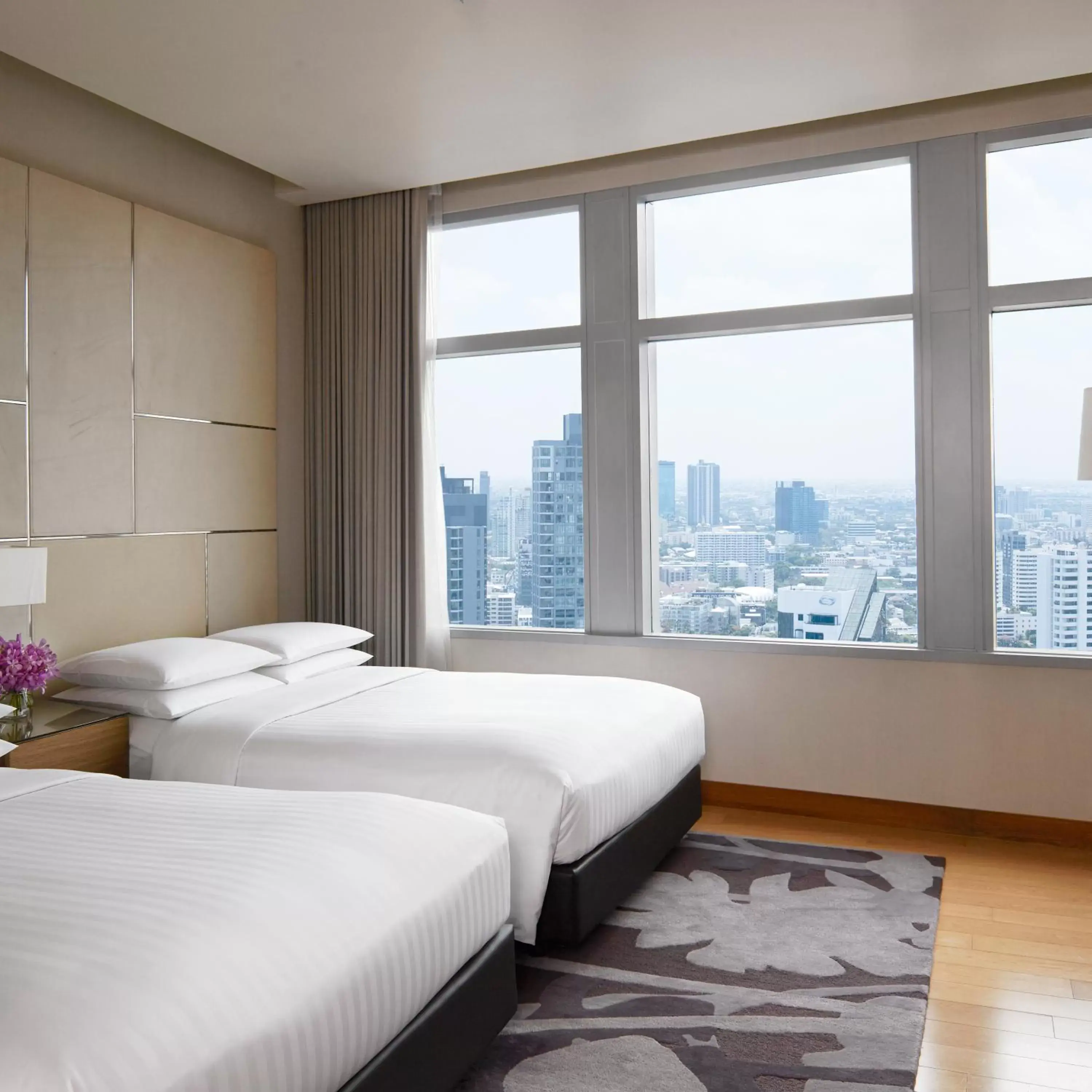 Bed in Marriott Executive Apartments Bangkok, Sukhumvit Thonglor