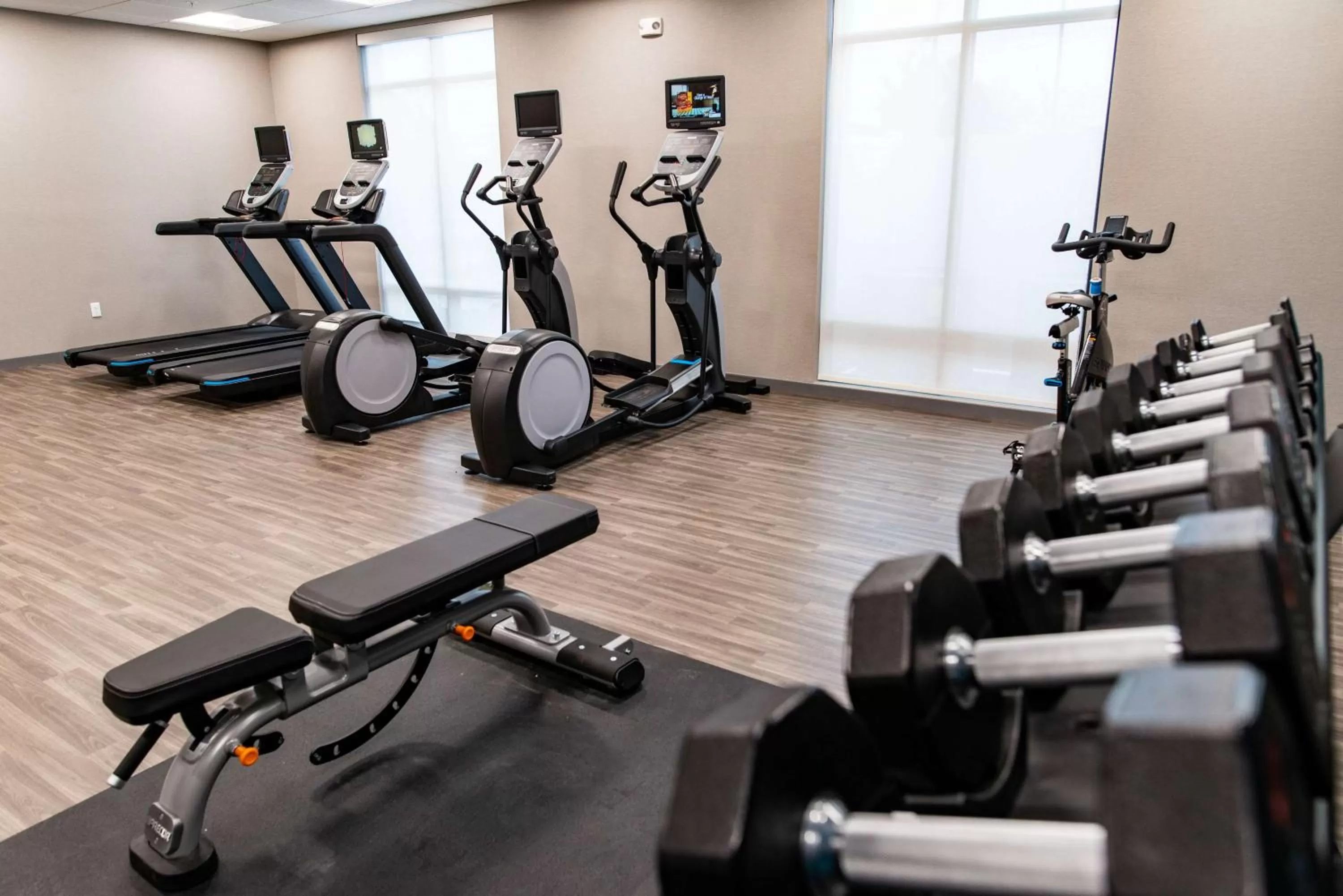 Fitness centre/facilities in Hampton Inn Paris IL, IL
