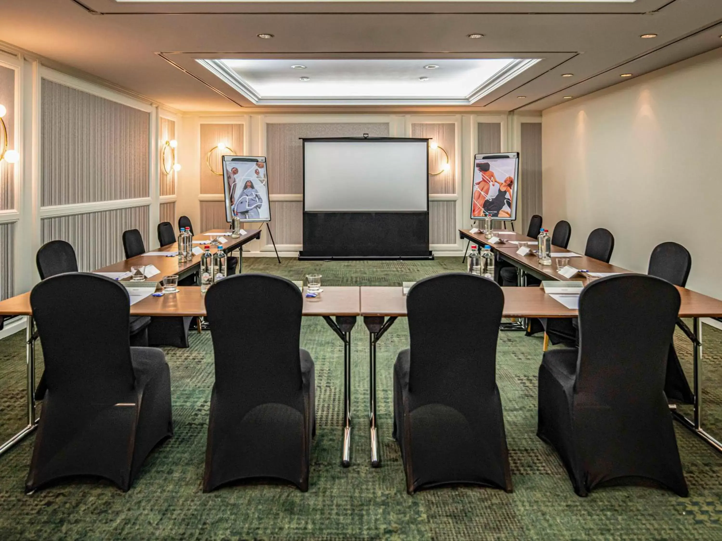 Meeting/conference room in Mercure Antwerp City Centre