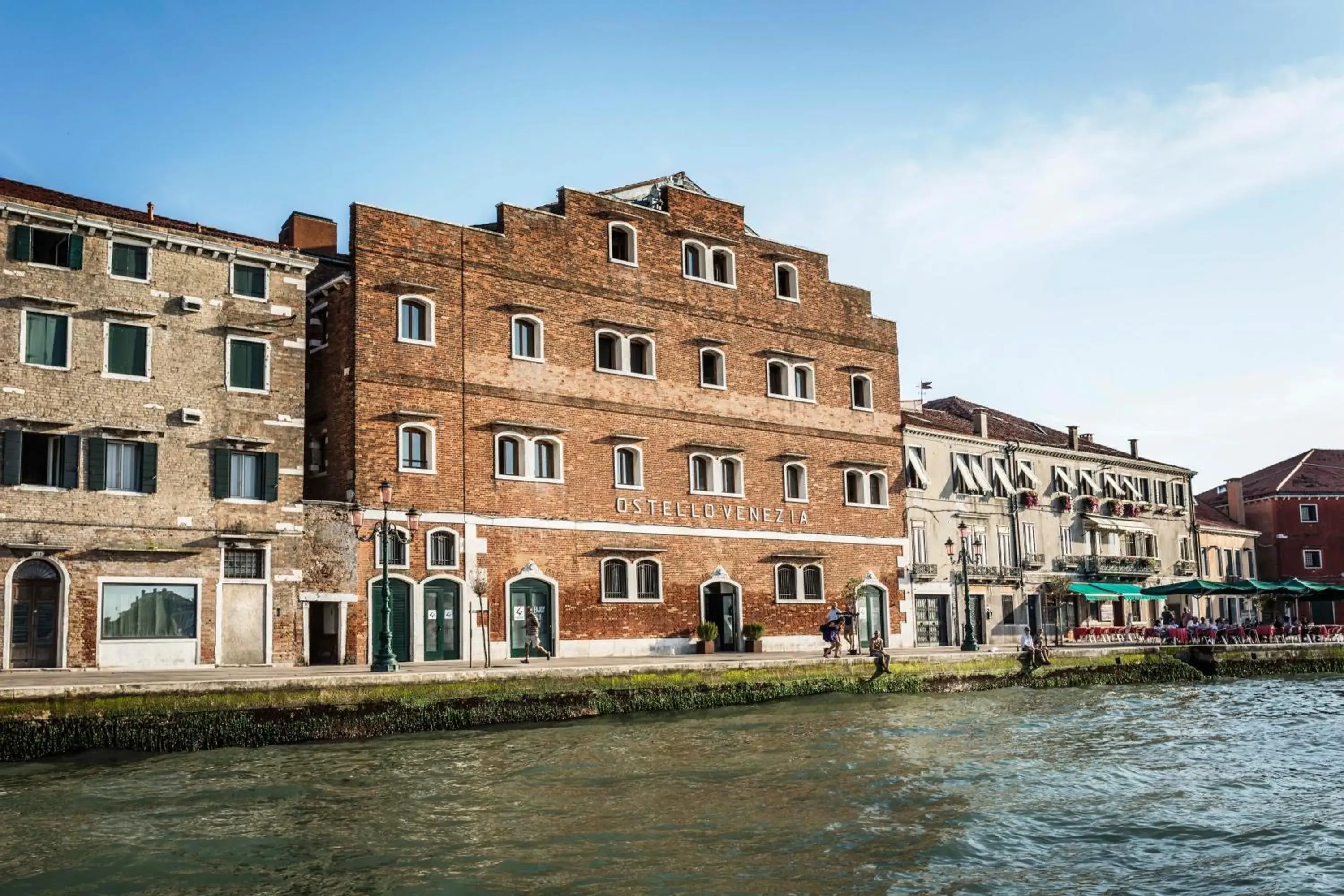 Facade/entrance, Property Building in Generator Venice