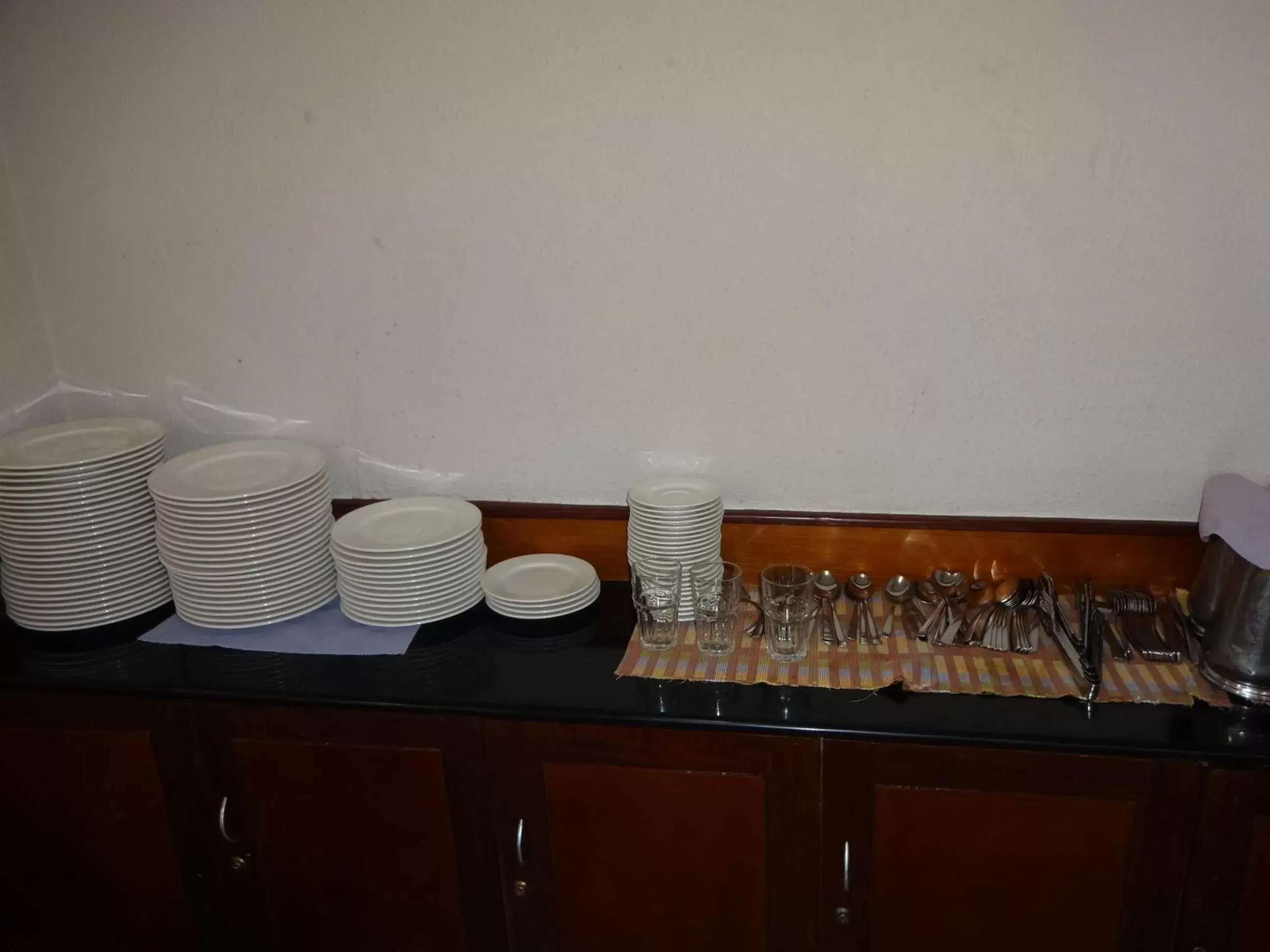 Food and drinks in Keys Select by Lemon Tree Hotels, Malabar Gate, Kozhikode Food and drinks in Keys Select by Lemon Tree Hotels, Malabar Gate, Kozhikode