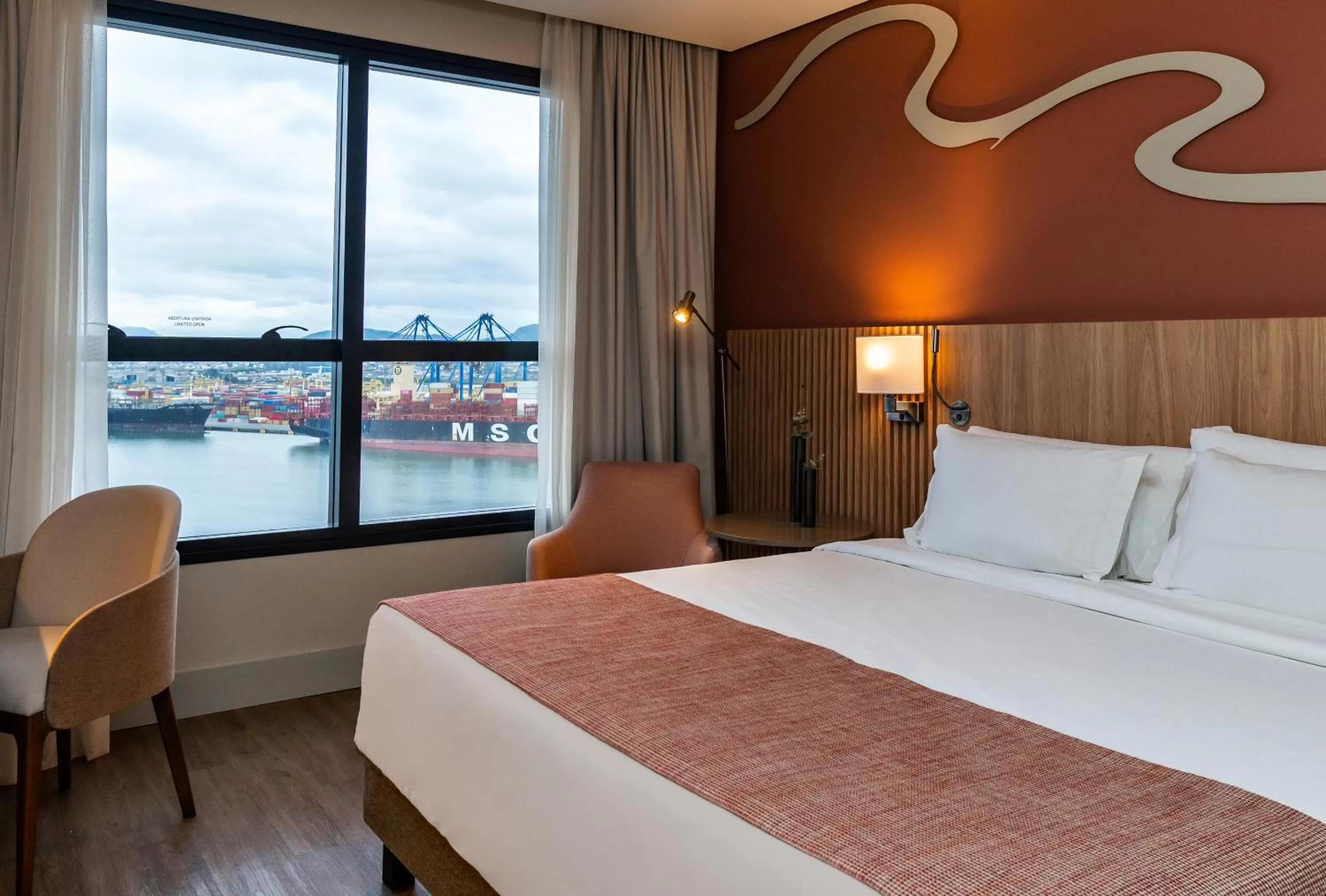 Bed in Mercure Itajai Navegantes