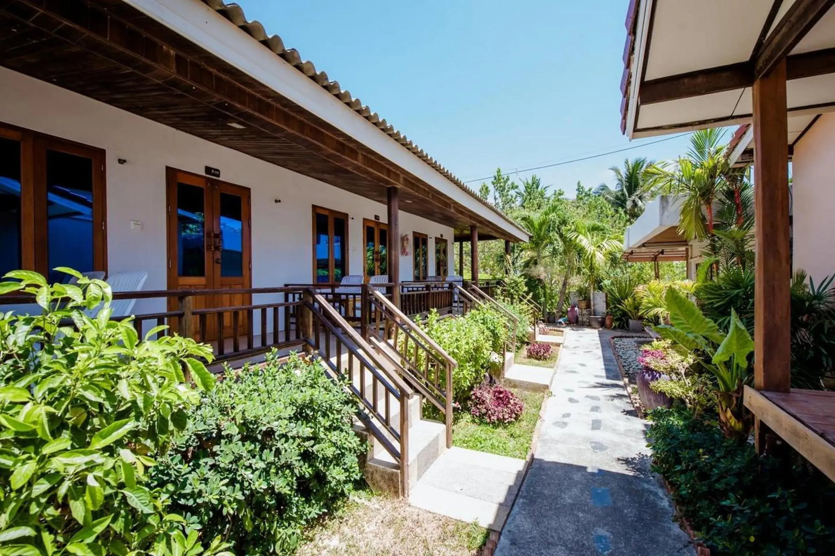 Facade/entrance in Baan Rabieng Resort