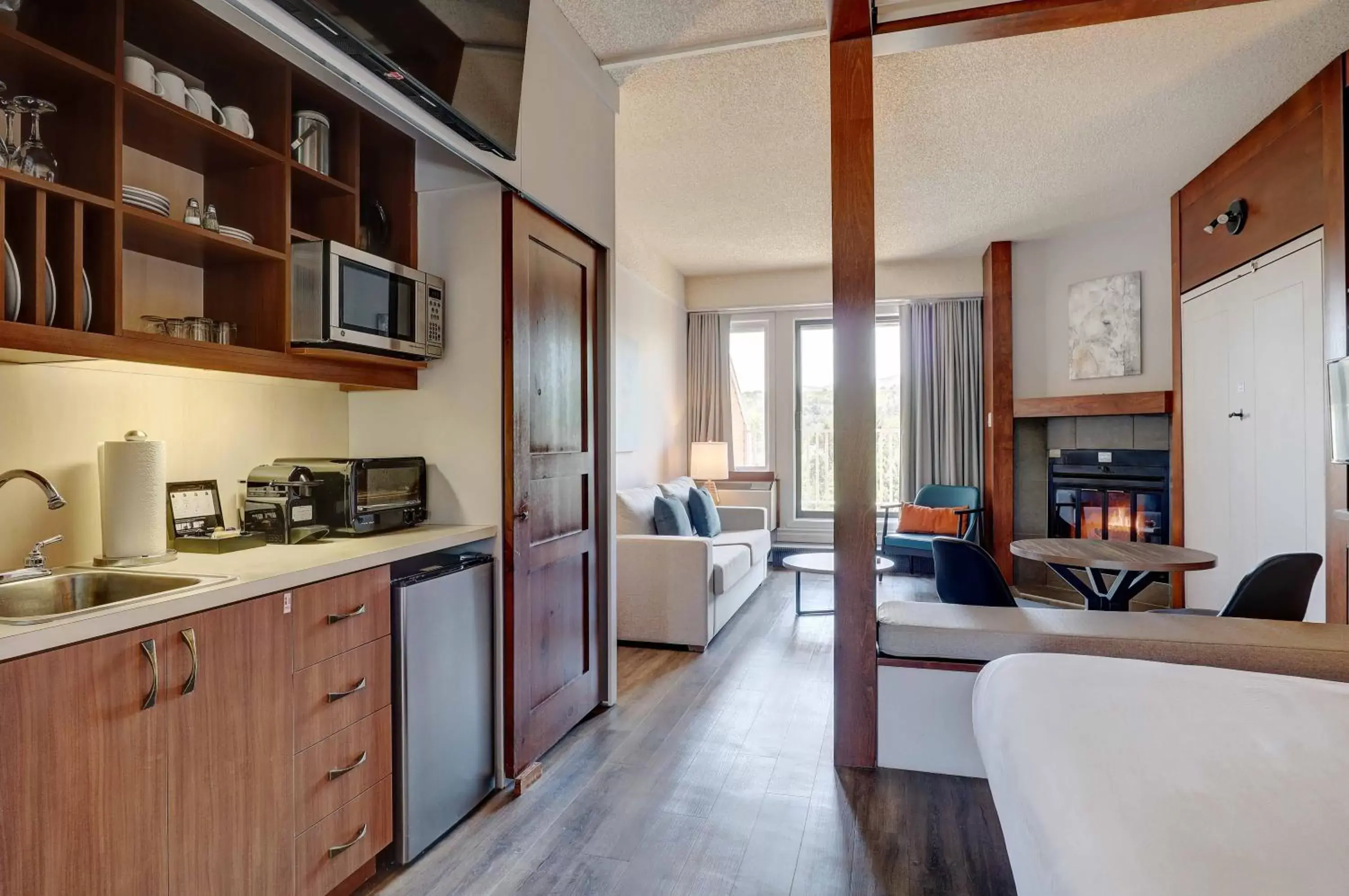 Kitchen/Kitchenette in Estrimont Suites & Spa