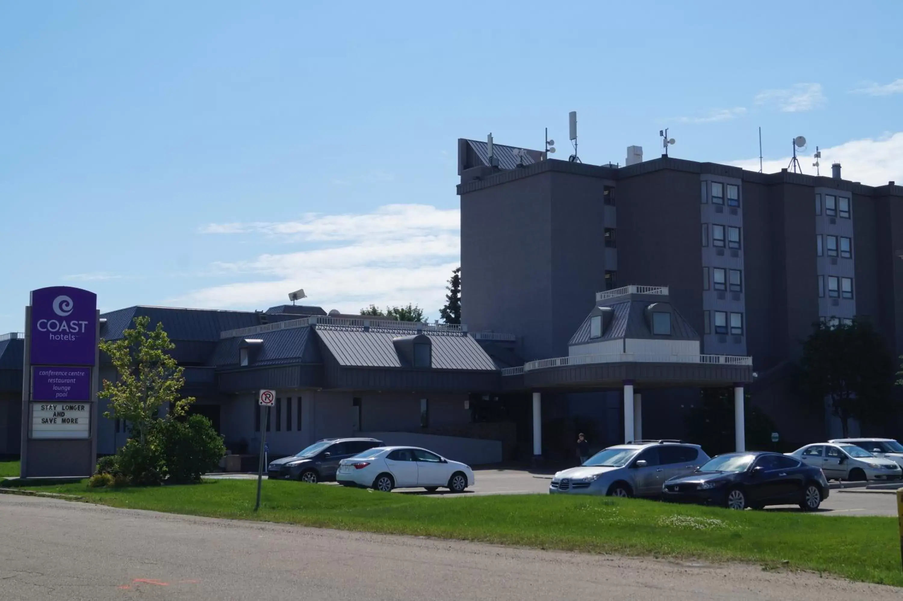 Property Building in Coast West Edmonton Hotel & Conference Centre