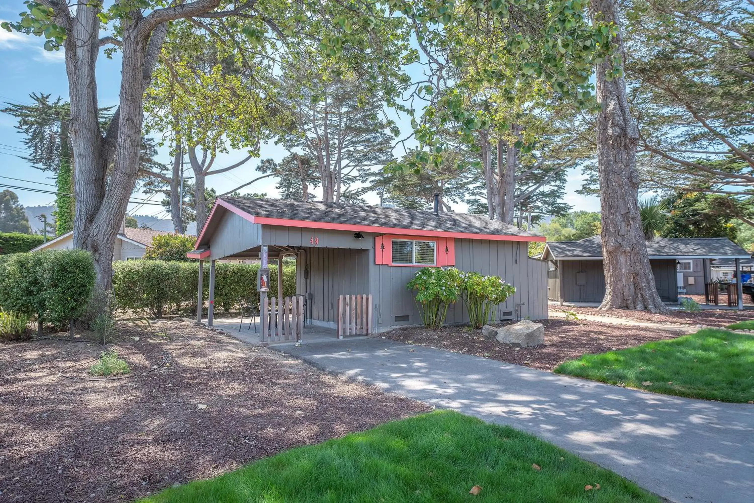 Garden view, Property Building in Carmel River Inn