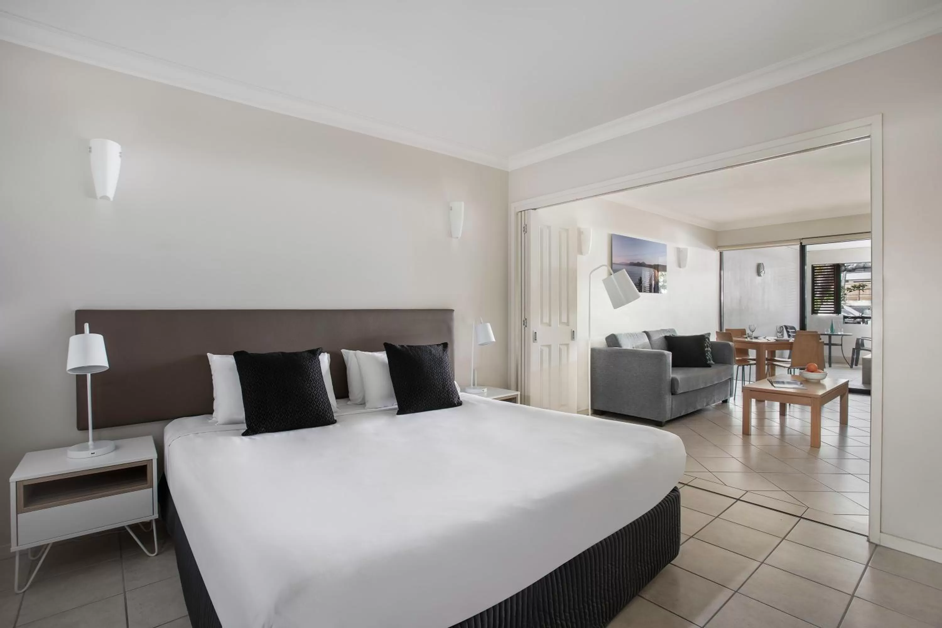 Living room, Bed in Mantra Heritage