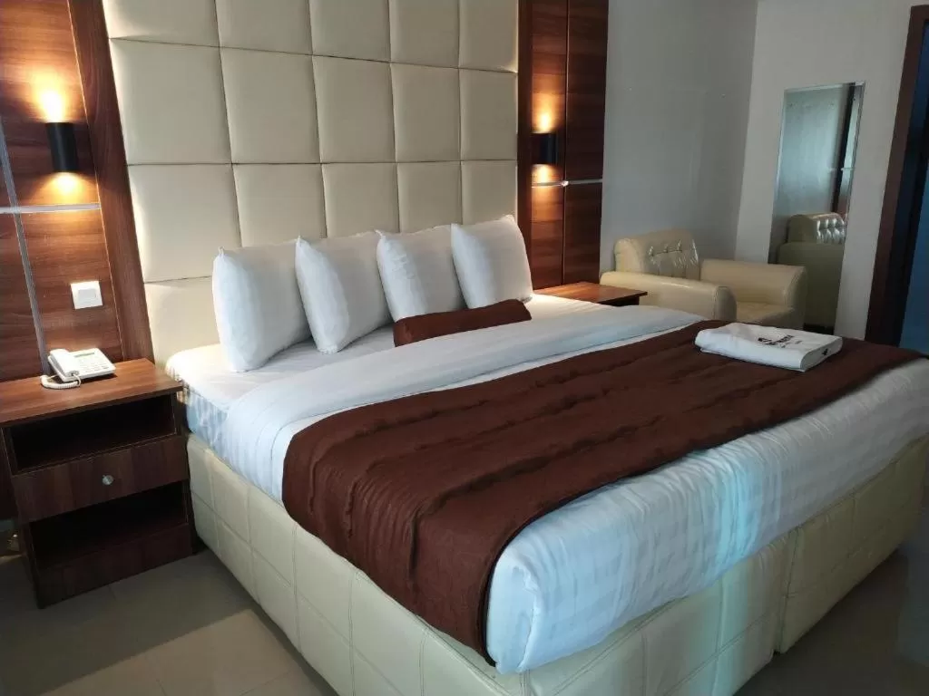 Bed in Presken Hotels @Alade Avenue