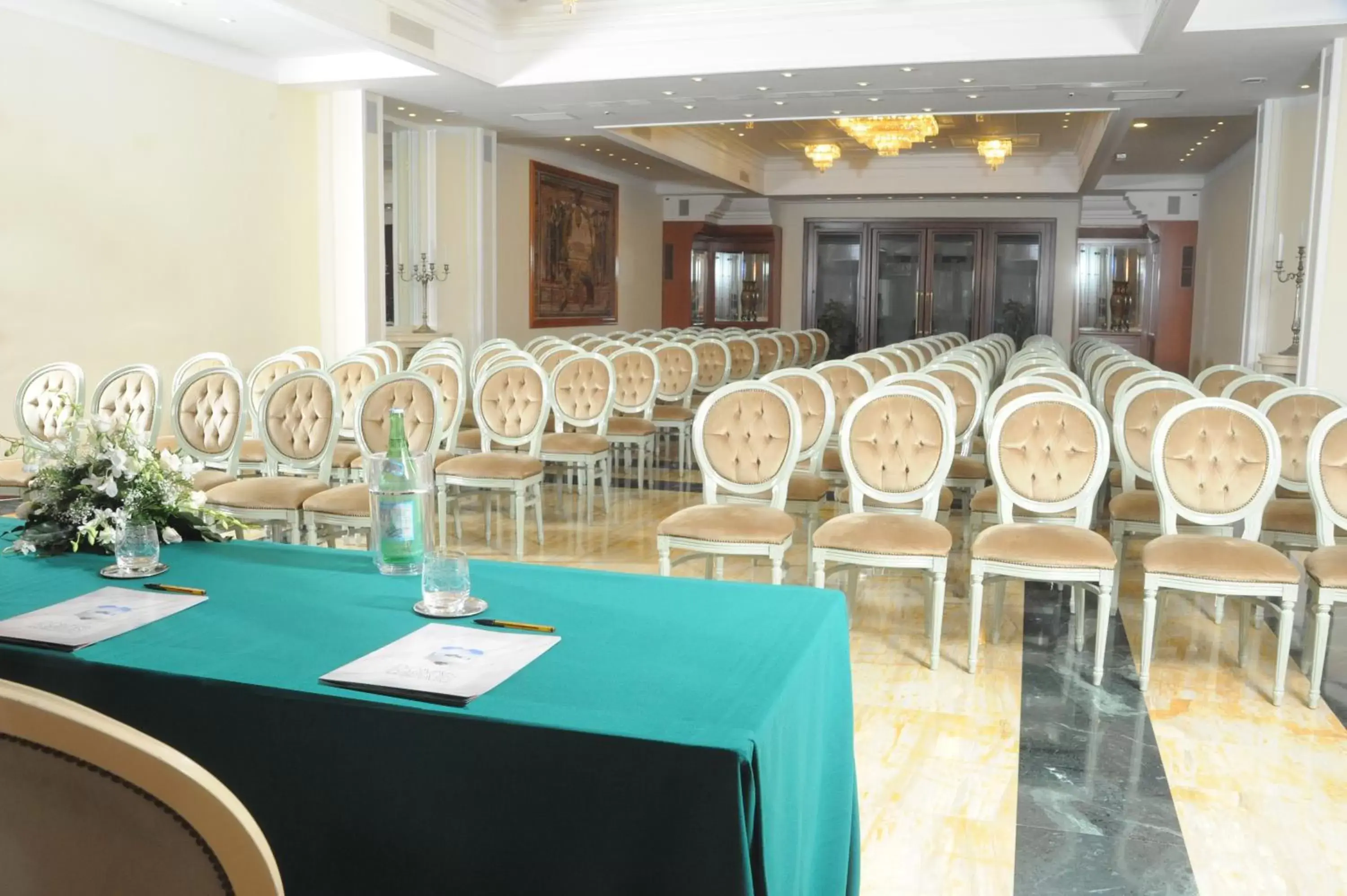 Business facilities, Banquet Facilities in LH Hotel Domus Caesari