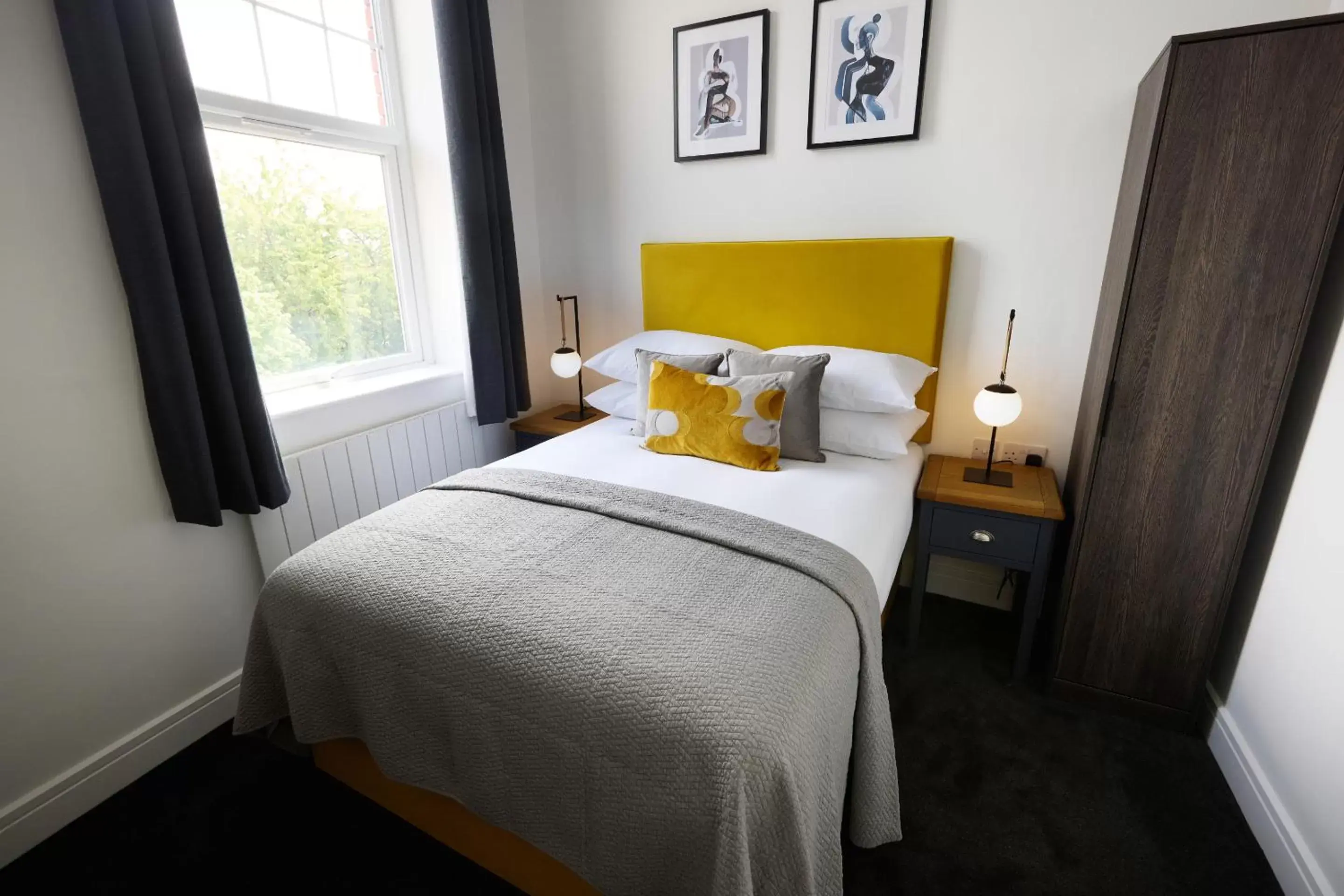 Deluxe Double Room with Balcony in The Woden Boutique Hotel Walsall M6 J9 Deluxe Double Room with Balcony in The Woden Boutique Hotel Walsall M6 J9