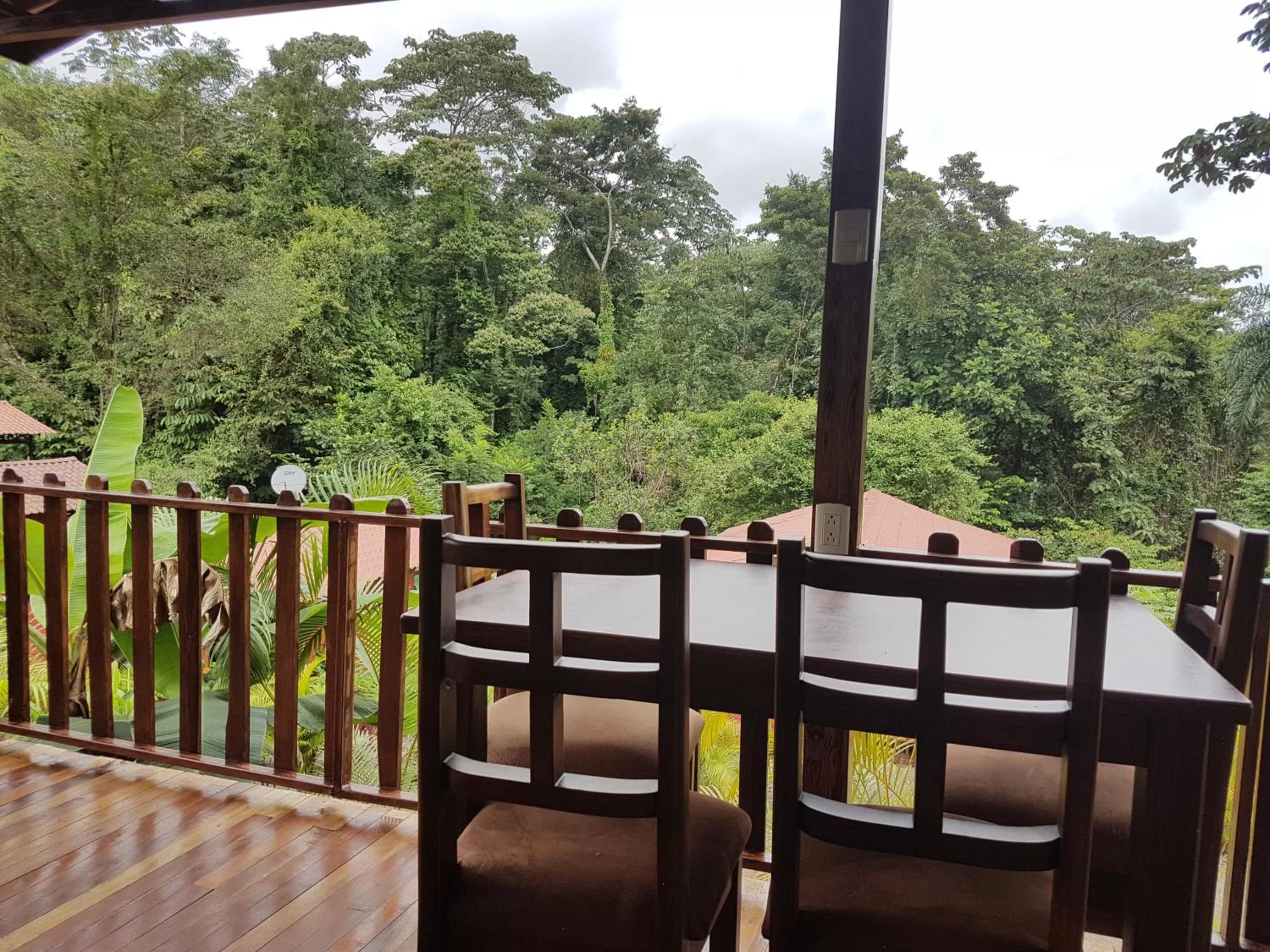 Day in Hotel Heliconias Nature Inn & Hot Springs