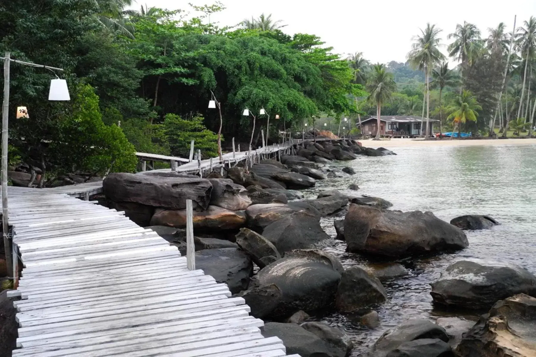 Beach in A-Na-Lay Resort Koh Kood