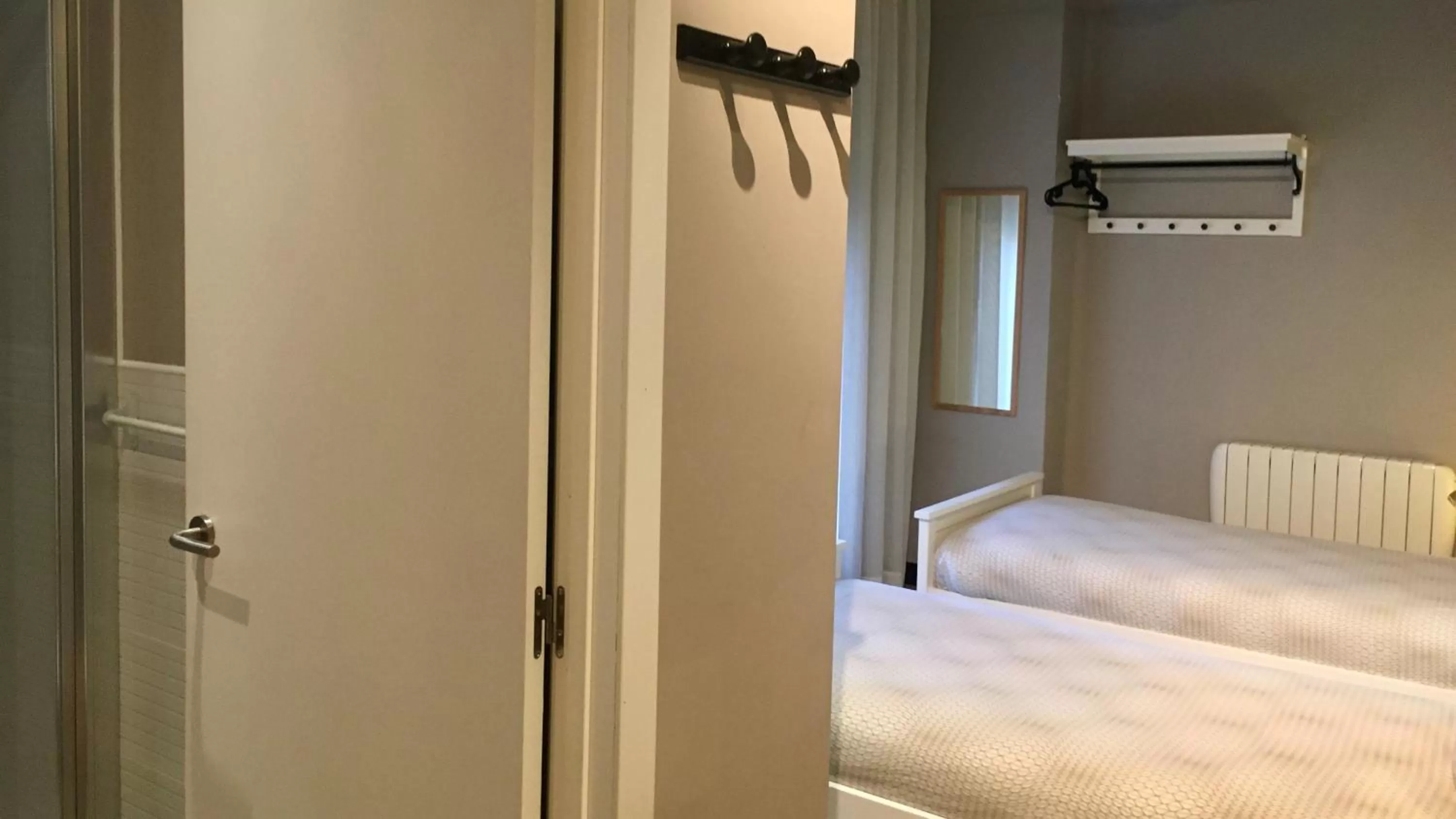 Twin Room in MD Modern Hotel - Jardines
