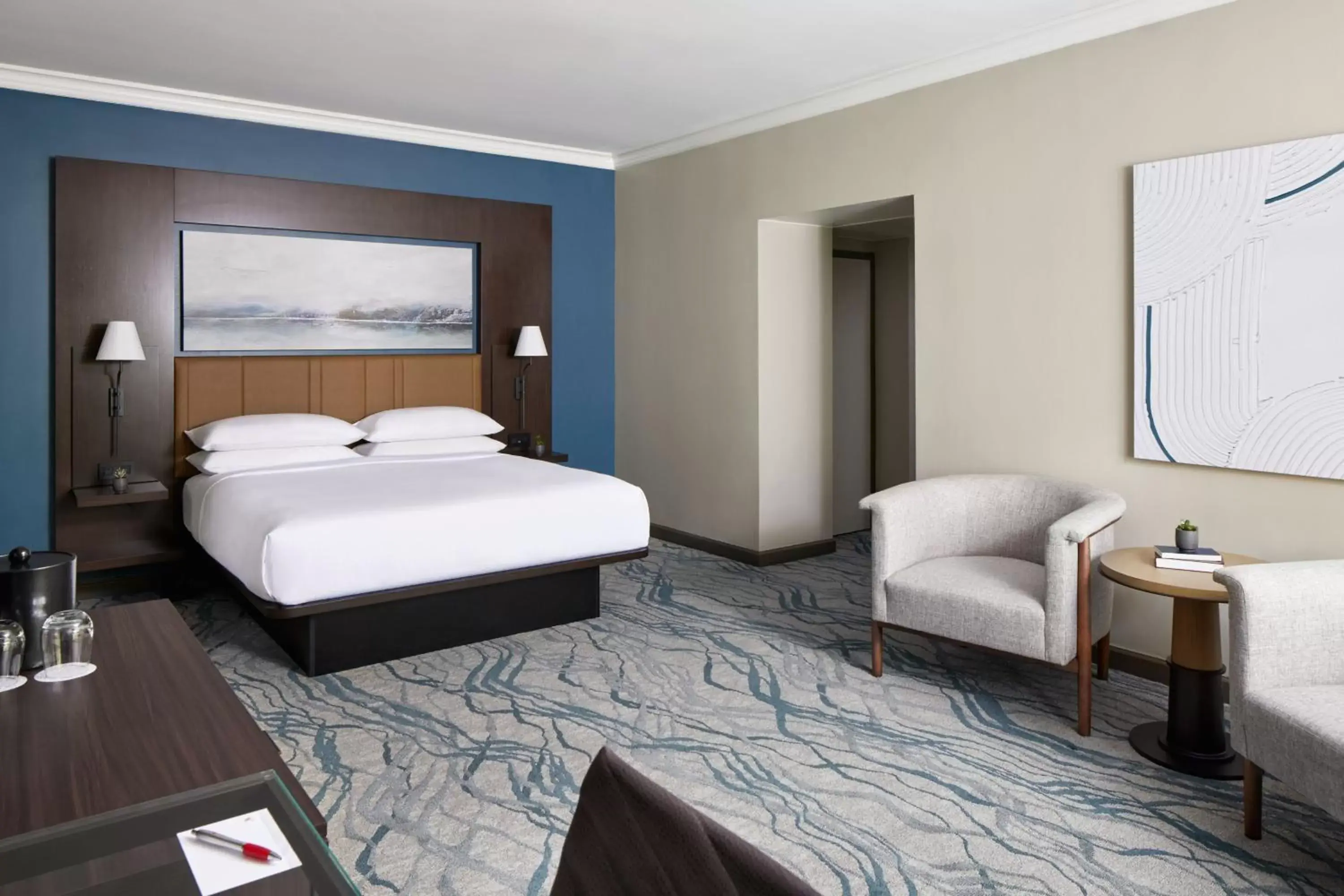 Bedroom, Bed in Westfields Marriott Washington Dulles