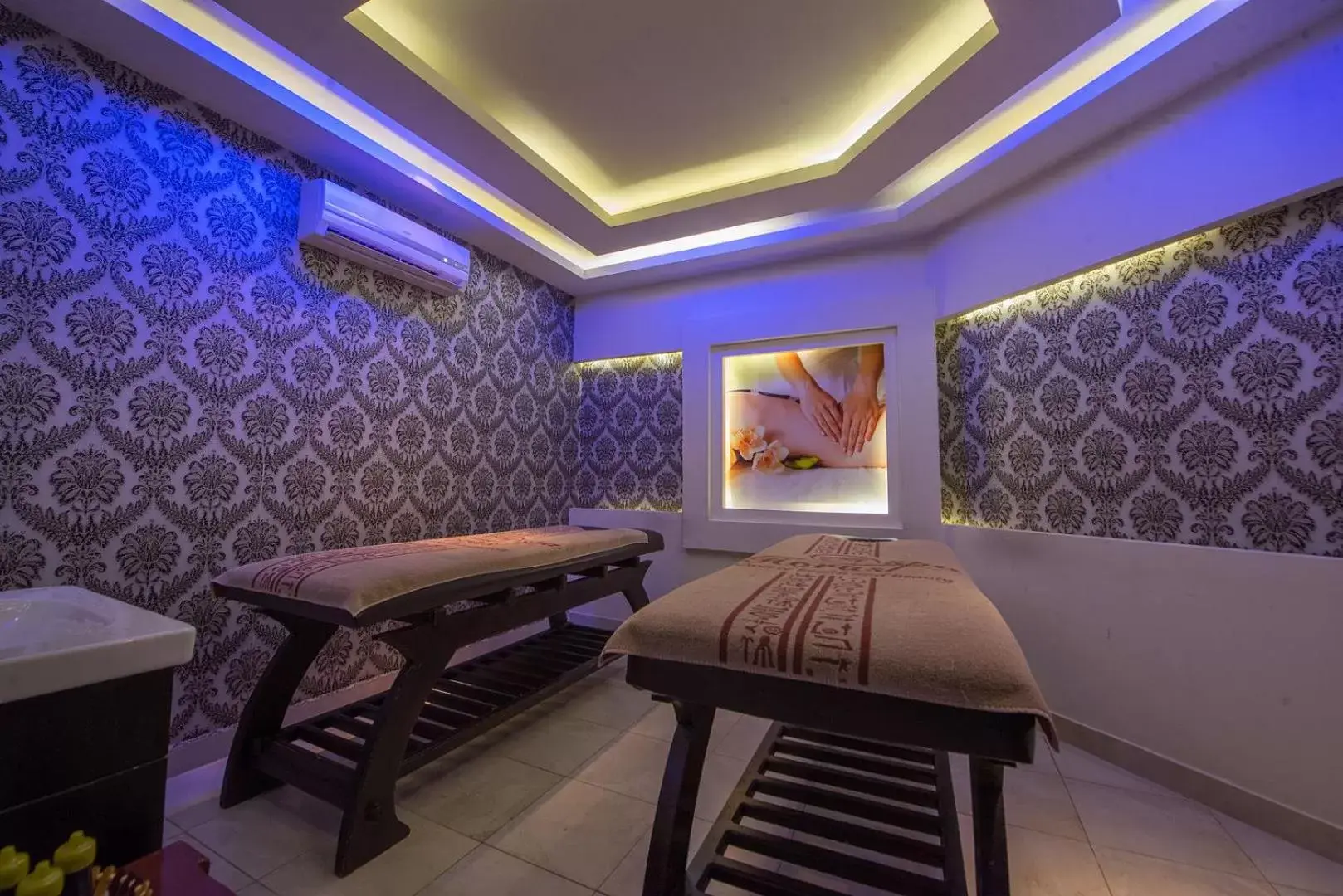 Massage in Pharaoh Azur Resort