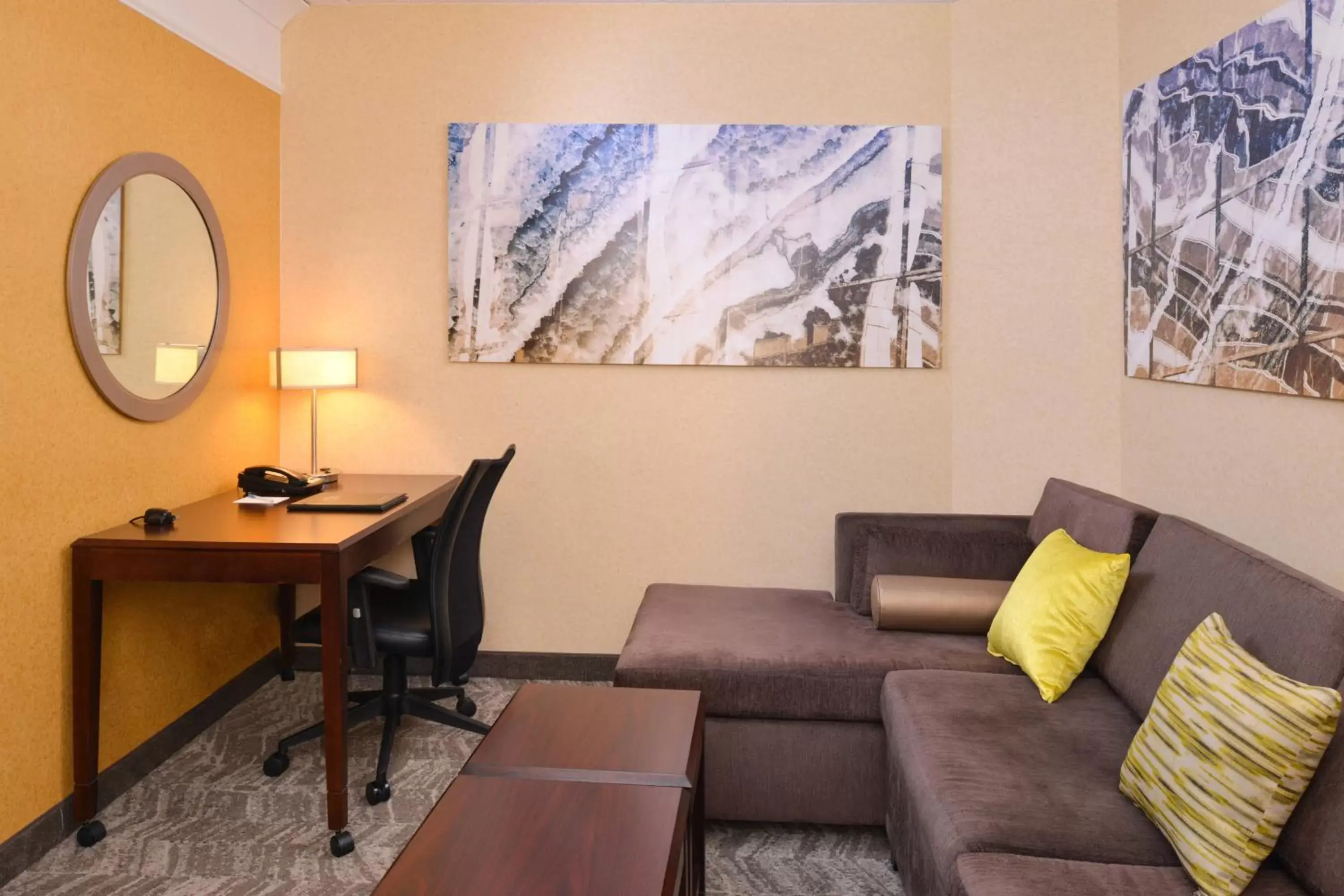 Photo of the whole room, Seating Area in SpringHill Suites Pittsburgh Mills