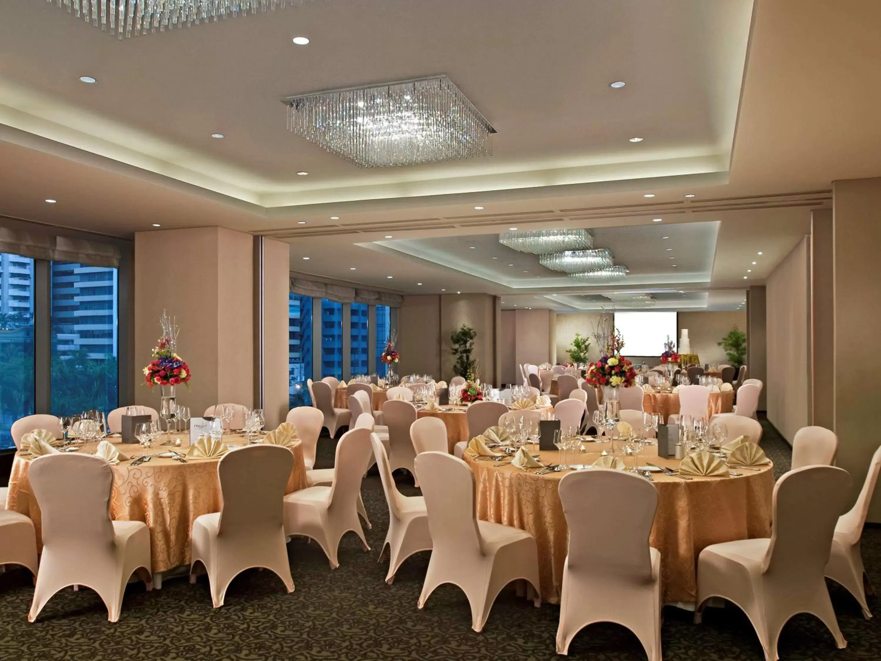 Meeting/conference room, Banquet Facilities in Joy-Nostalg Hotel & Suites Manila Managed by AccorHotels