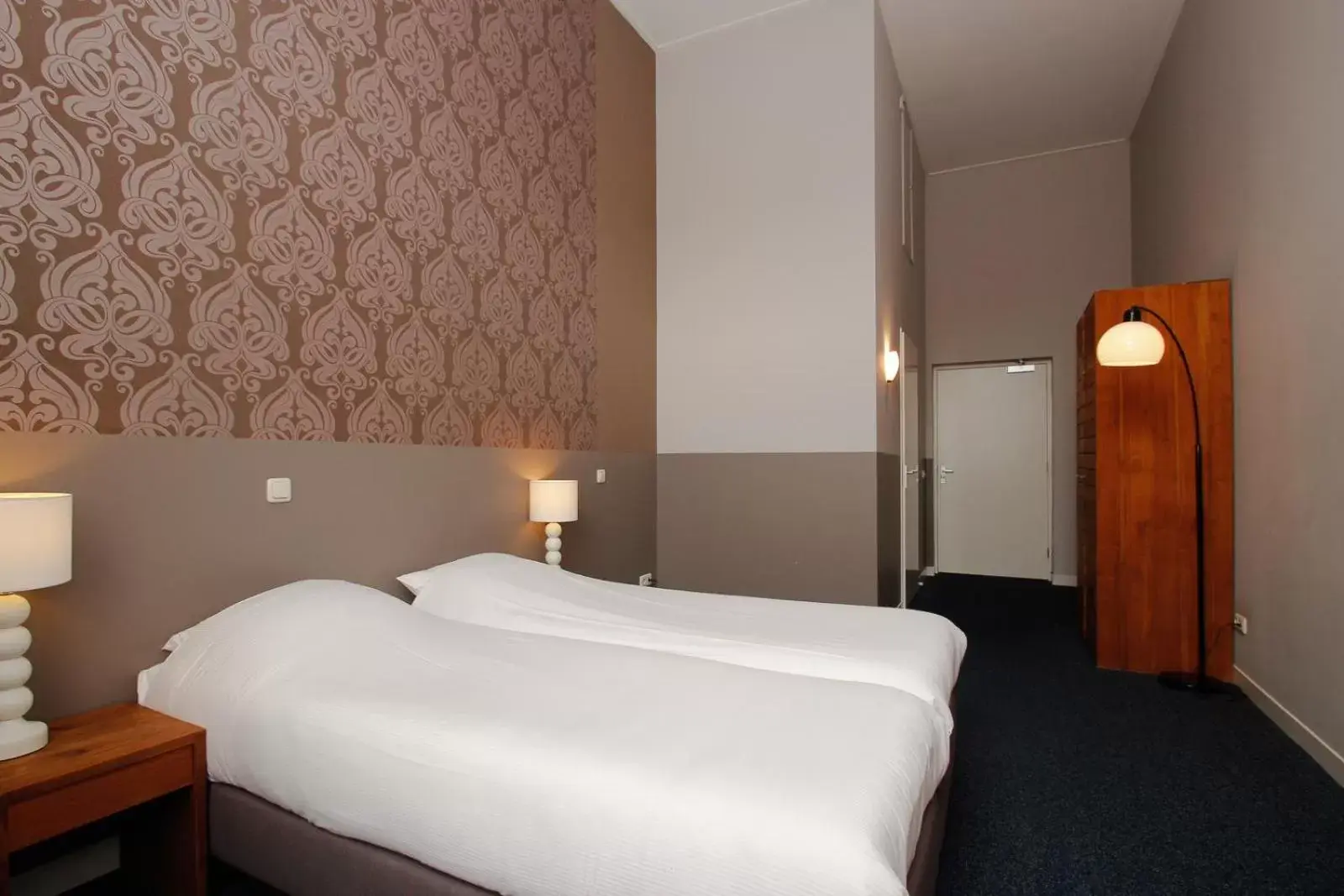Bedroom, Bed in Hotel Aan De Singel