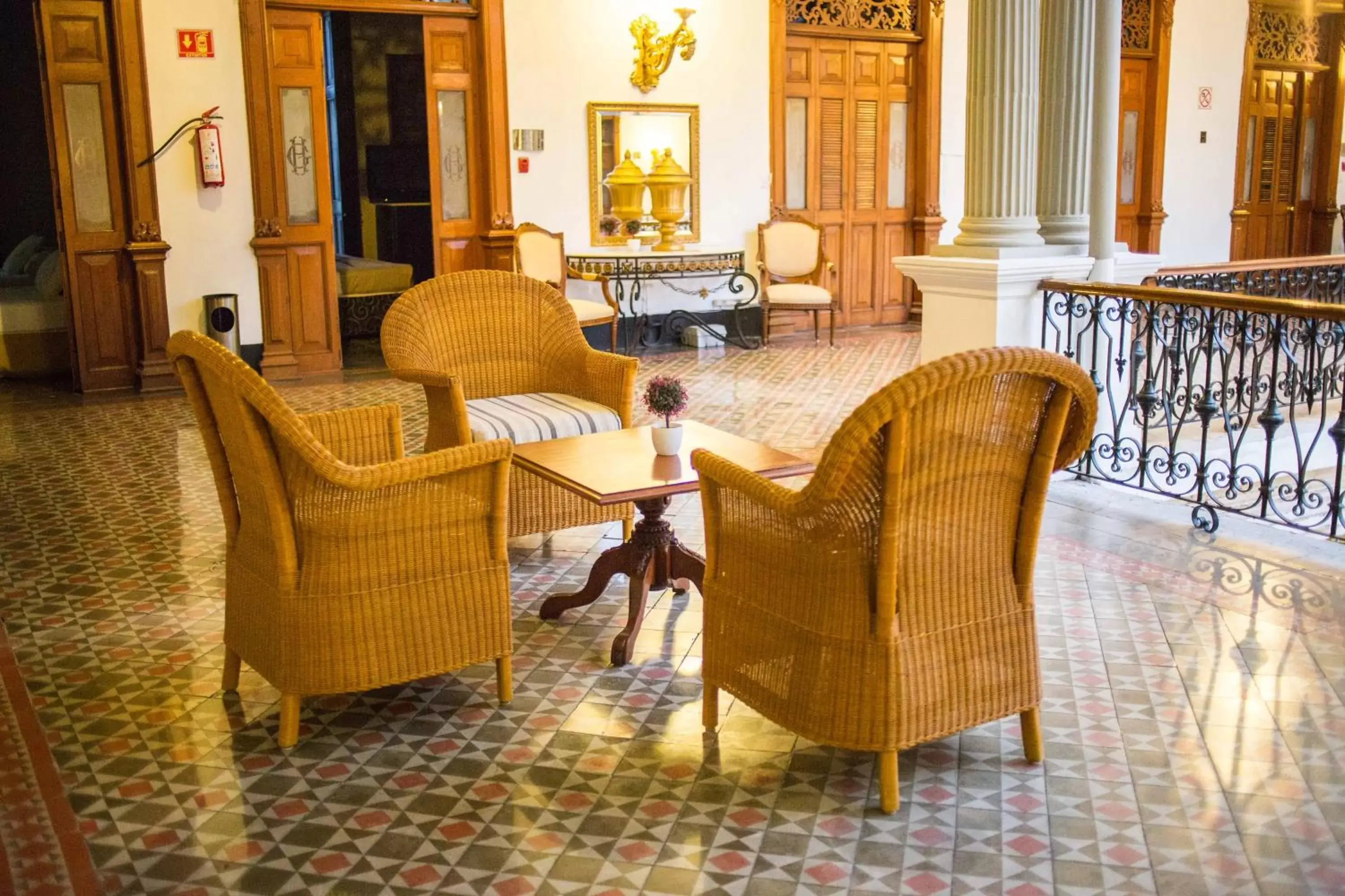 Seating Area in El Gran Hotel