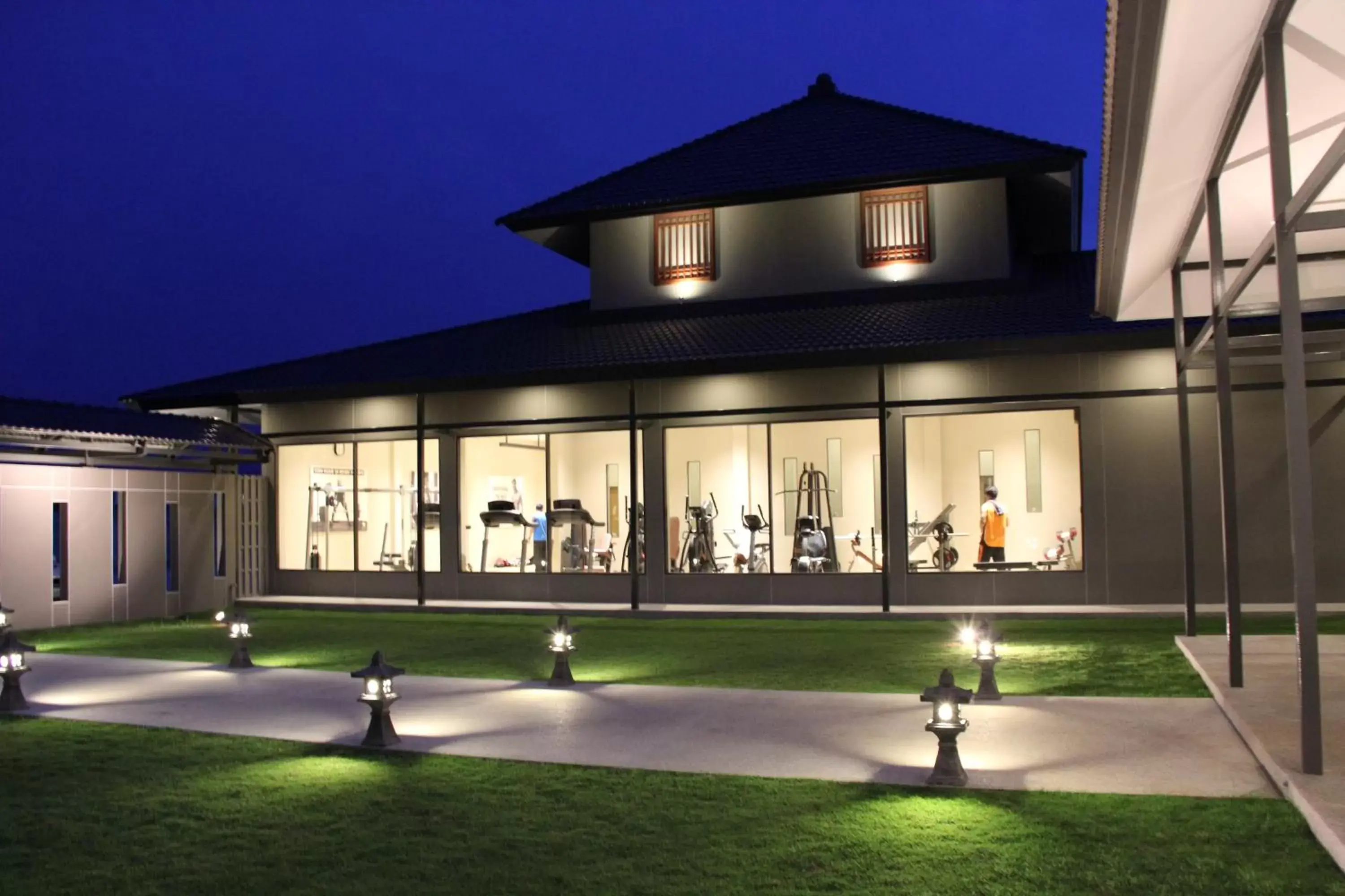 Fitness centre/facilities, Garden in Serenity Hotel and Spa Kabinburi