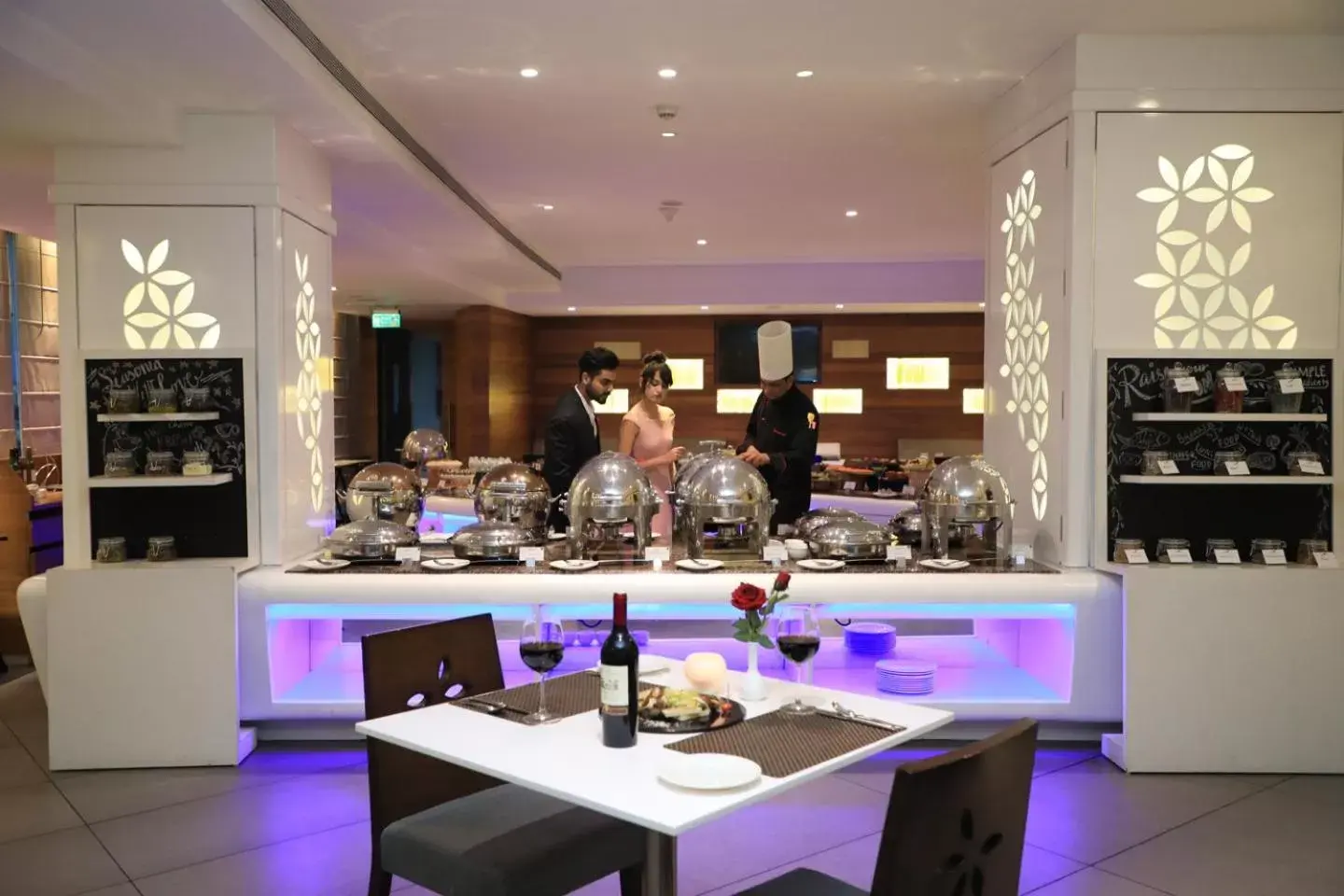 Restaurant/places to eat in Radisson Udaipur Restaurant/places to eat in Radisson Udaipur