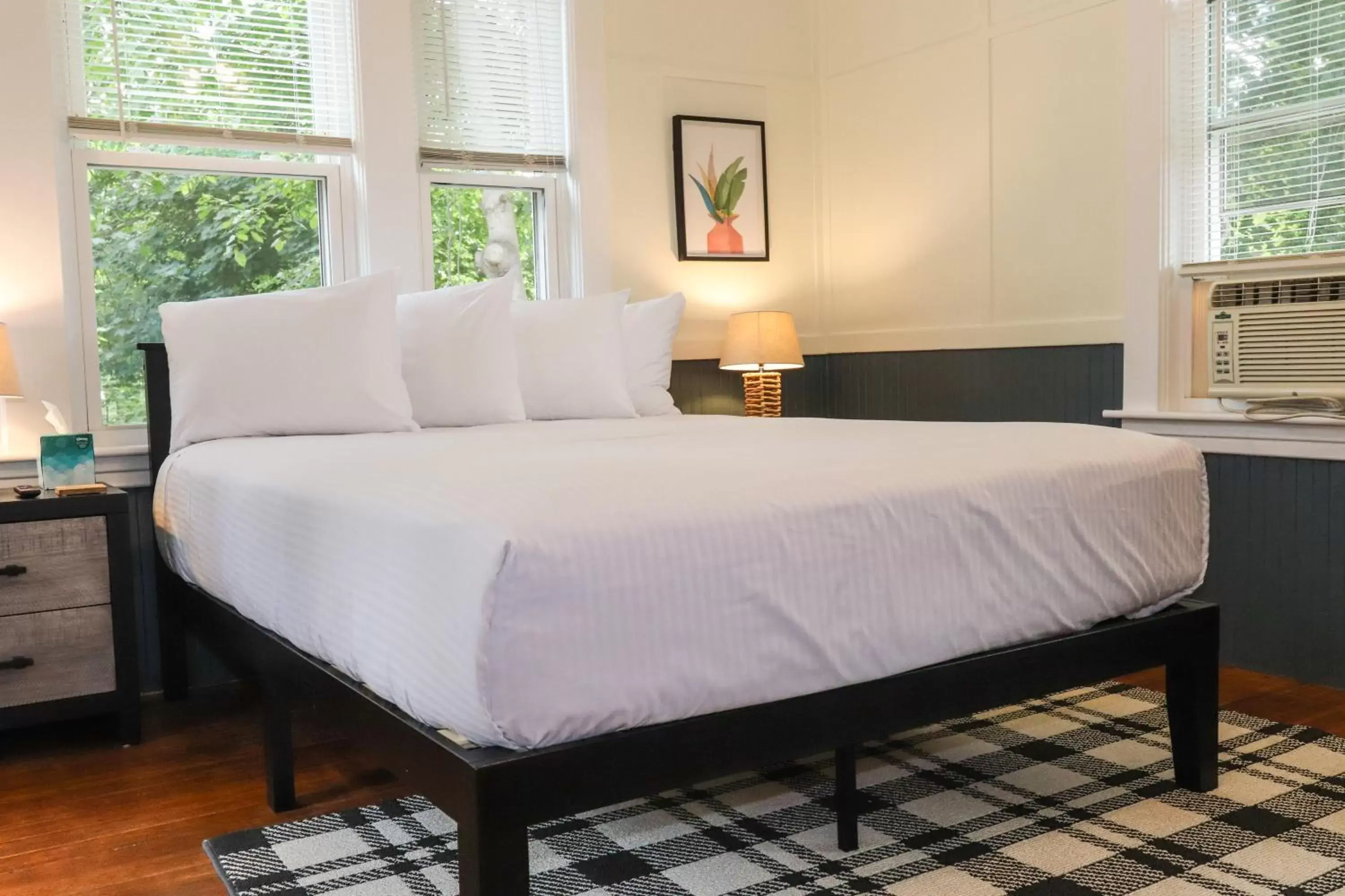 Bed in Old Mill Inn Bed in Old Mill Inn