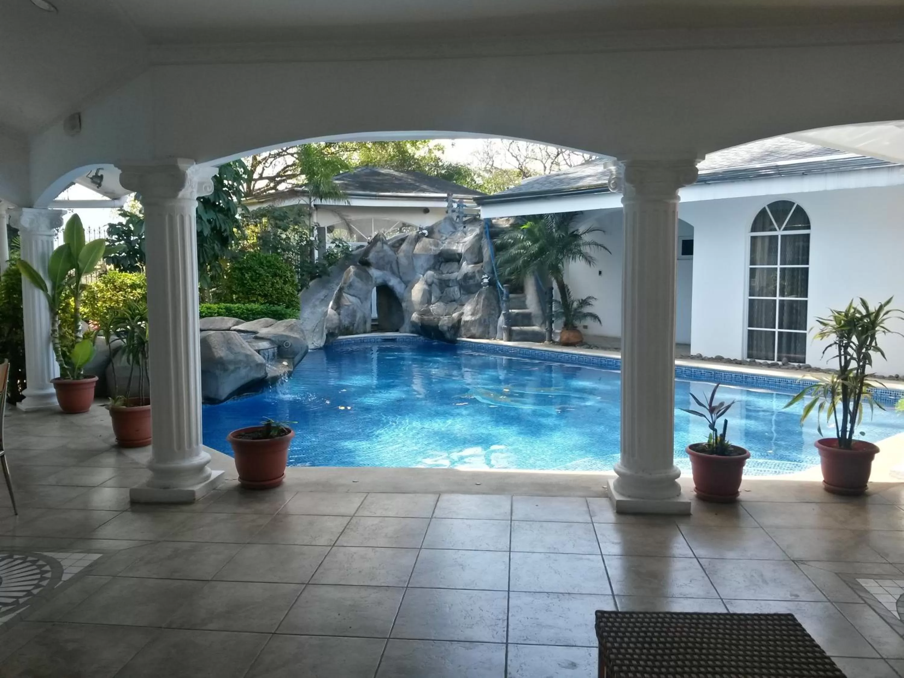 Swimming pool in Alameda Cariari Boutique Hotel