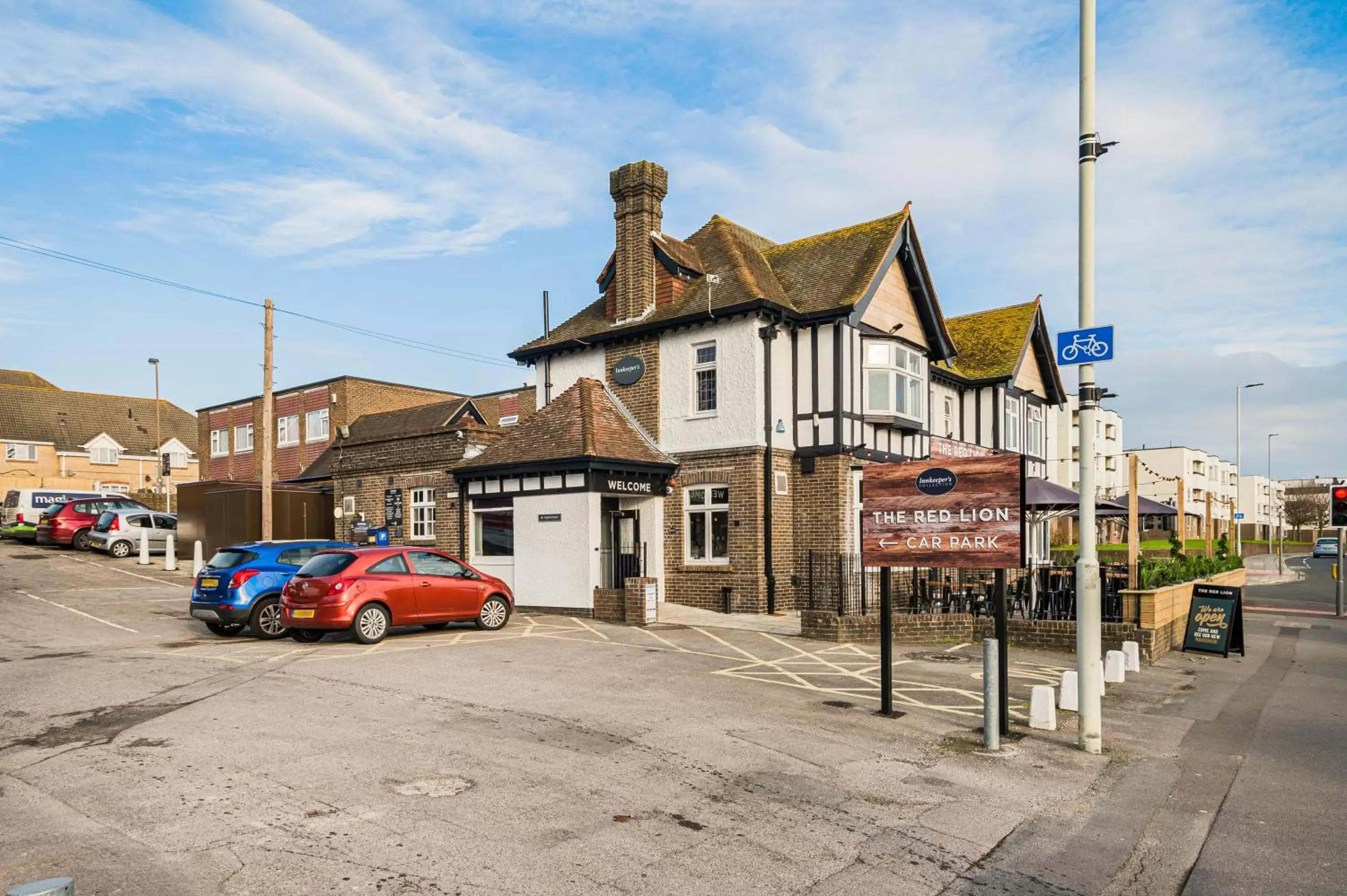 Property Building in The Red Lion by Innkeeper's Collection