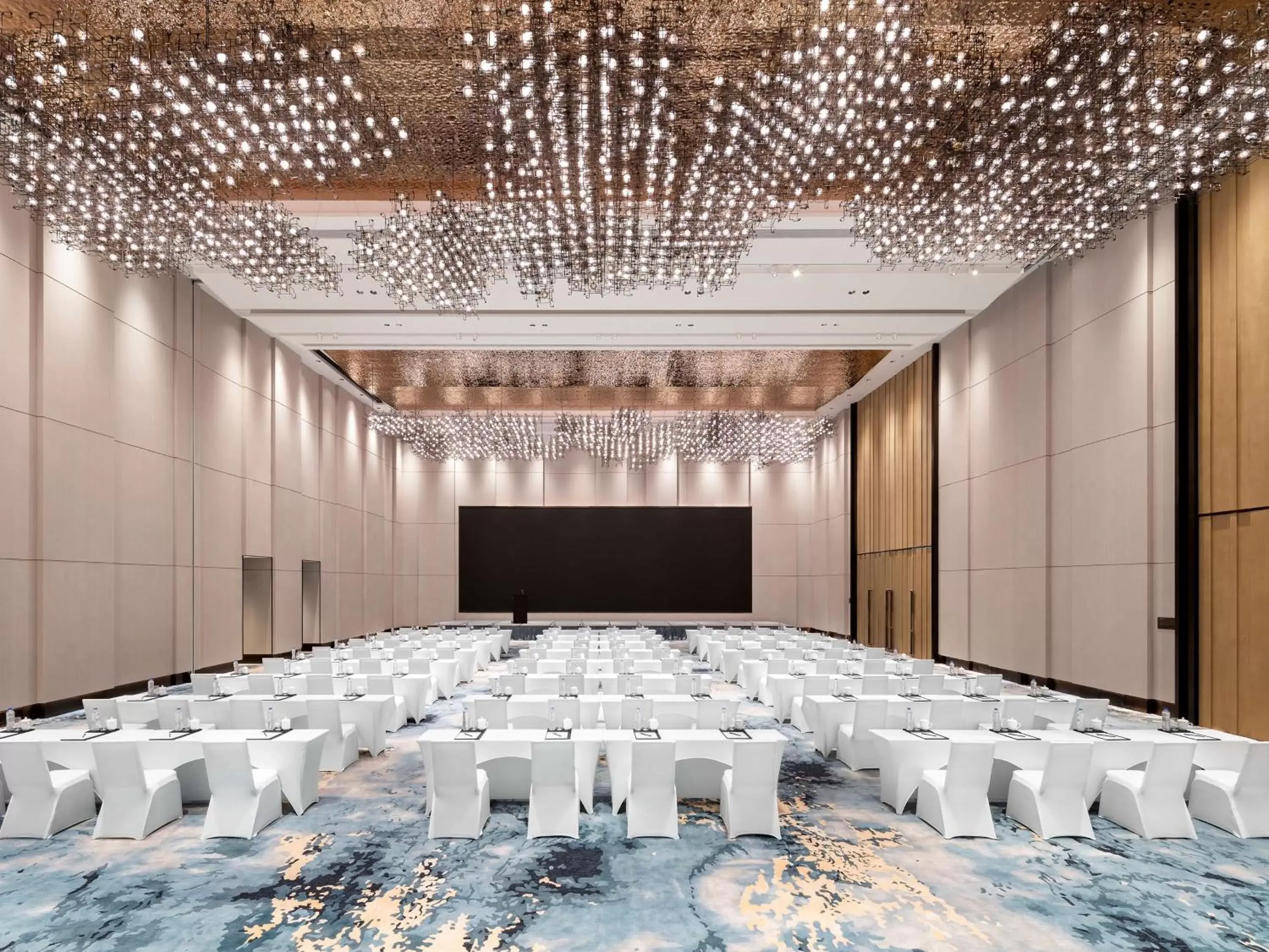 Meeting/conference room, Banquet Facilities in Doubletree By Hilton Kunming Airport