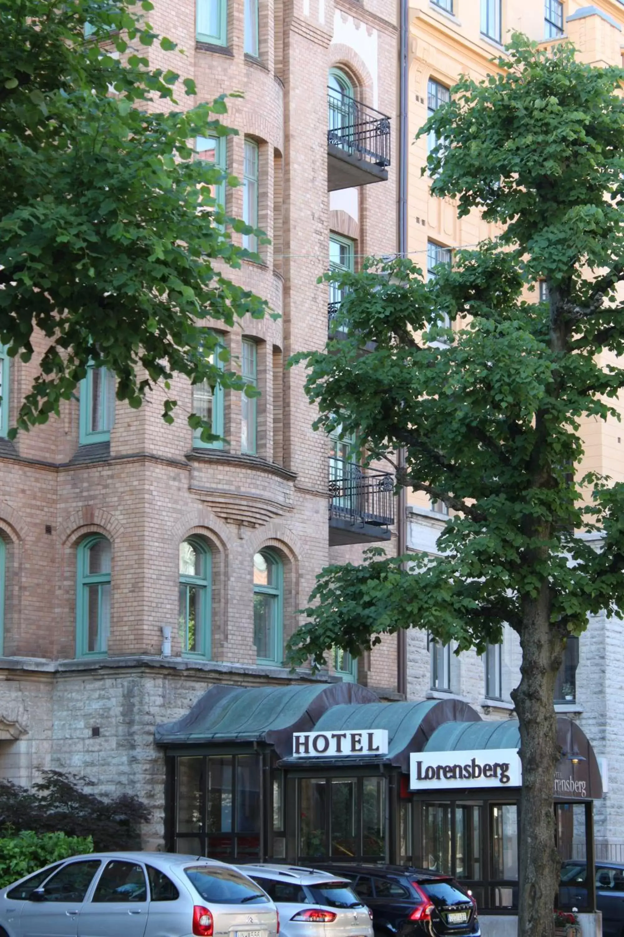 Facade/entrance, Property Building in Hotel Lorensberg