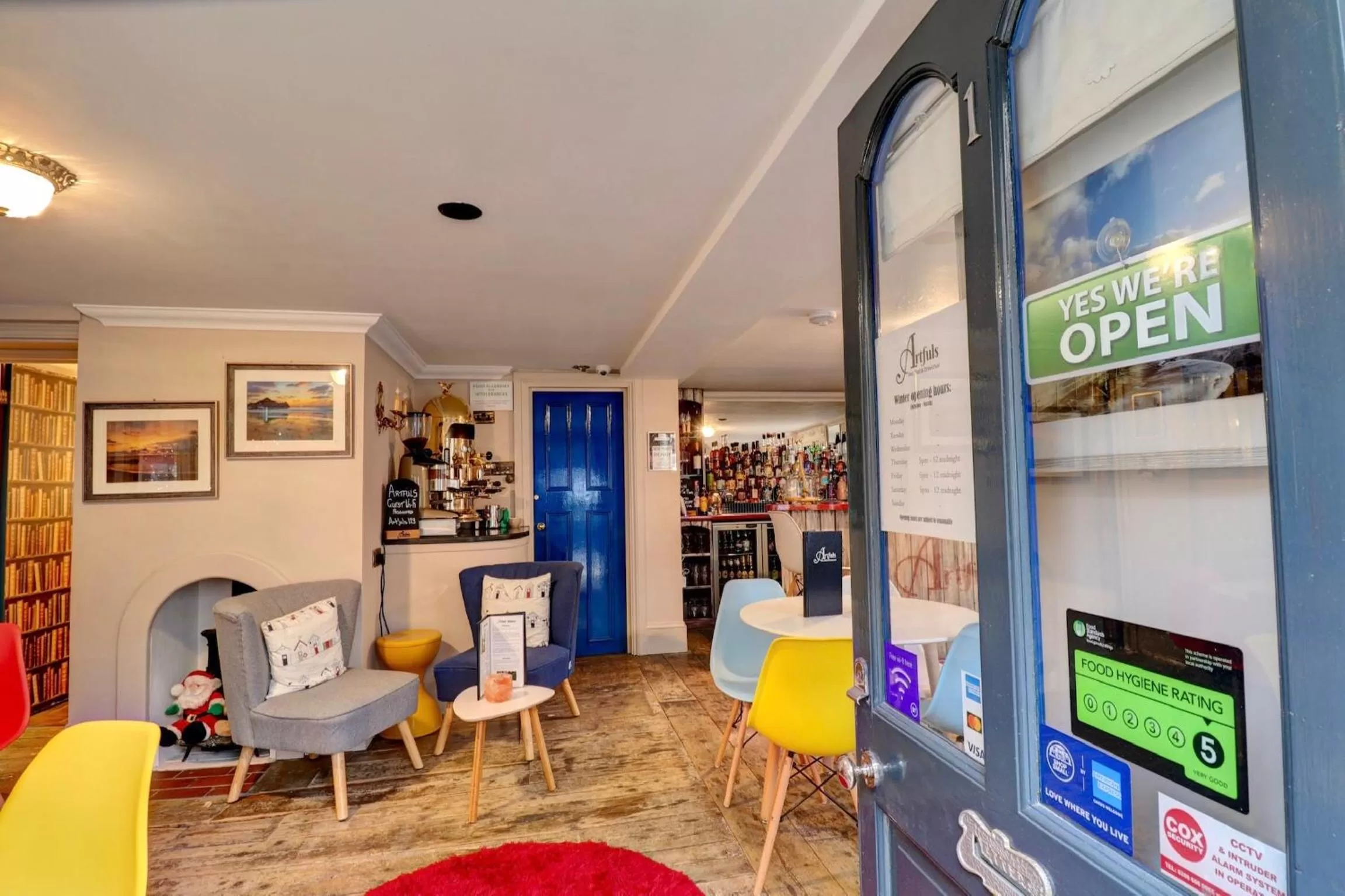 Lounge or bar in Artfuls