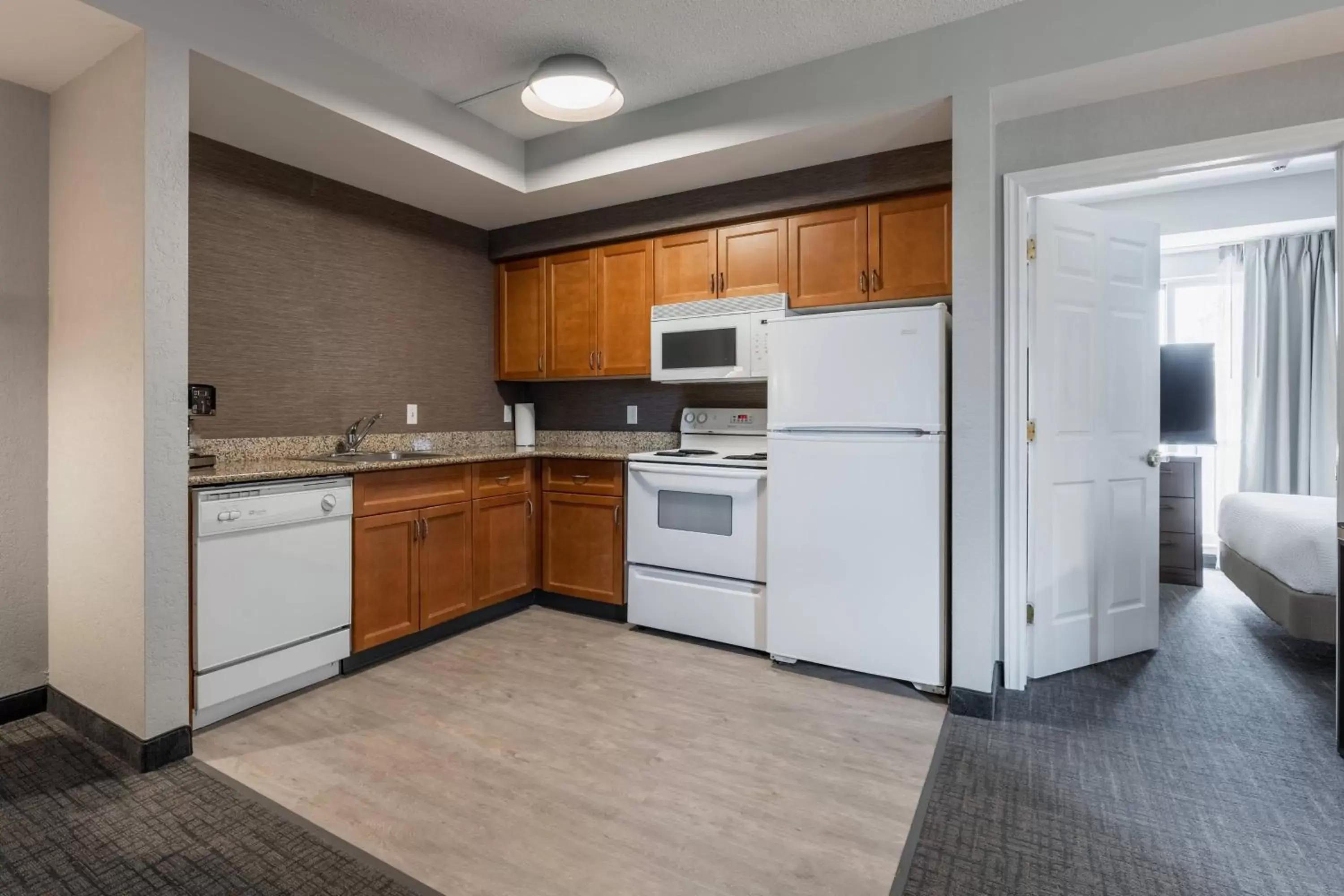 Bedroom, Kitchen/Kitchenette in Residence Inn by Marriott Halifax Downtown