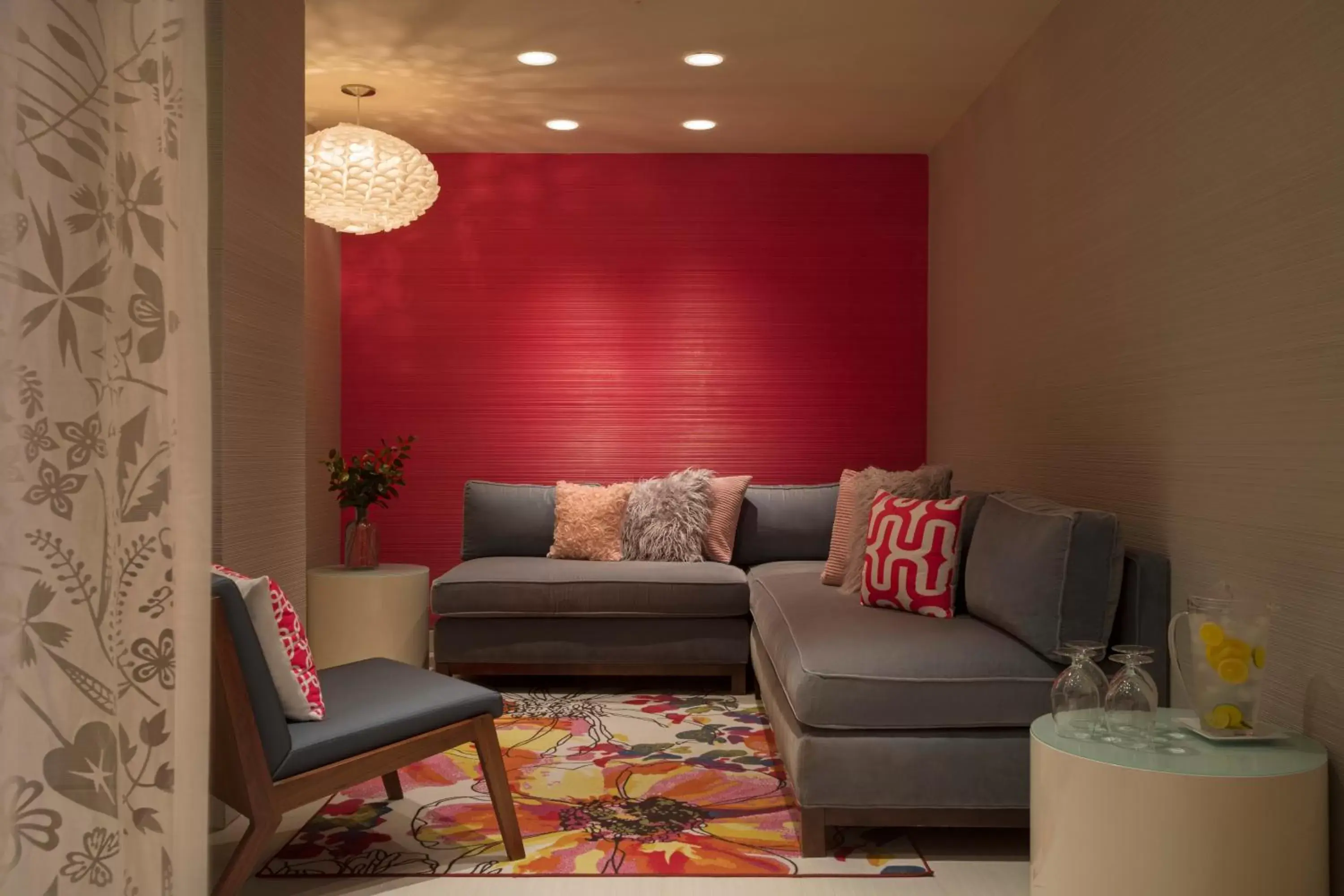 Spa and wellness centre/facilities, Seating Area in The Starling Atlanta Midtown, Curio Collection by Hilton