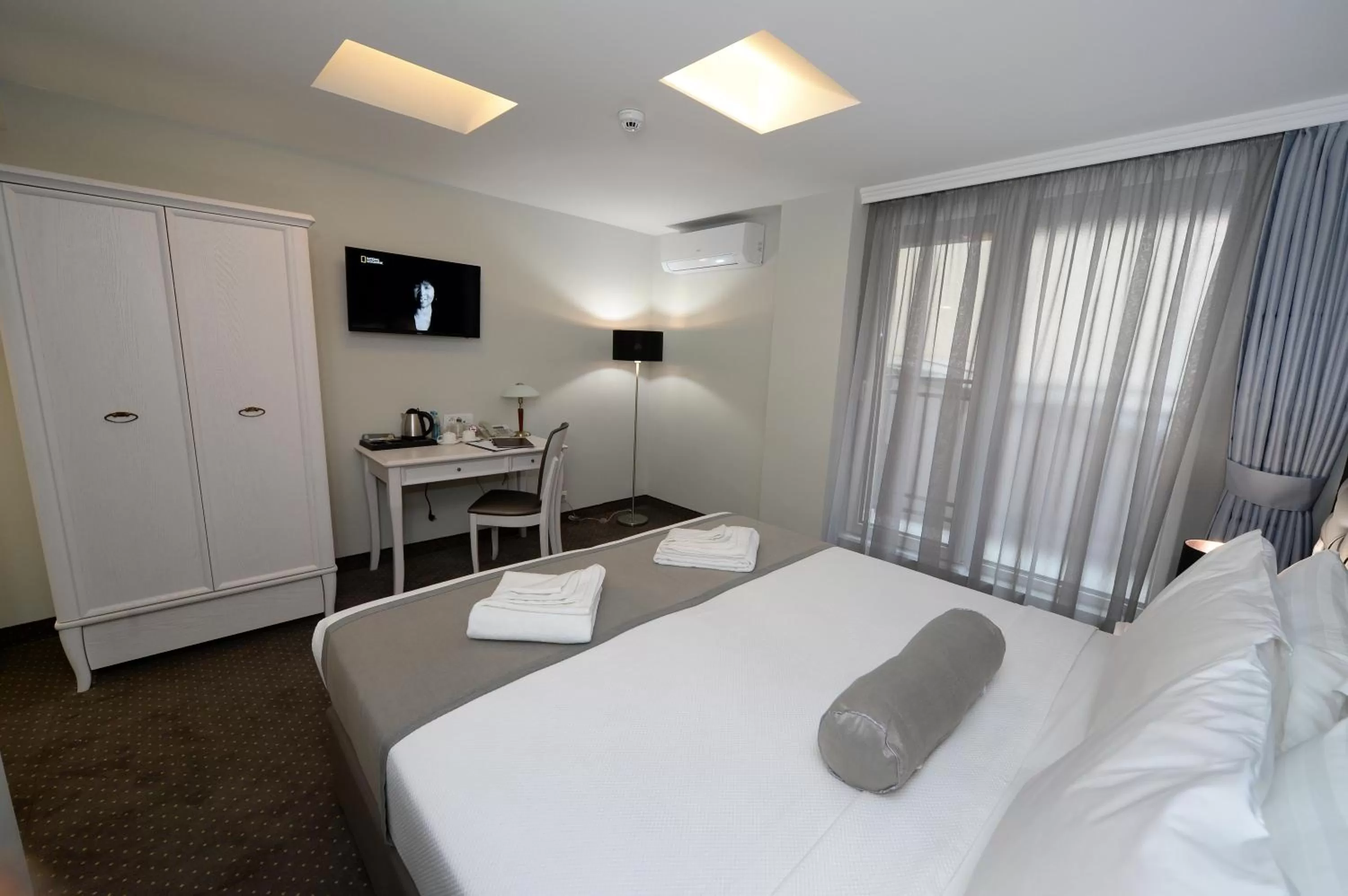 Photo of the whole room, Bed in Hotel Alexandar II