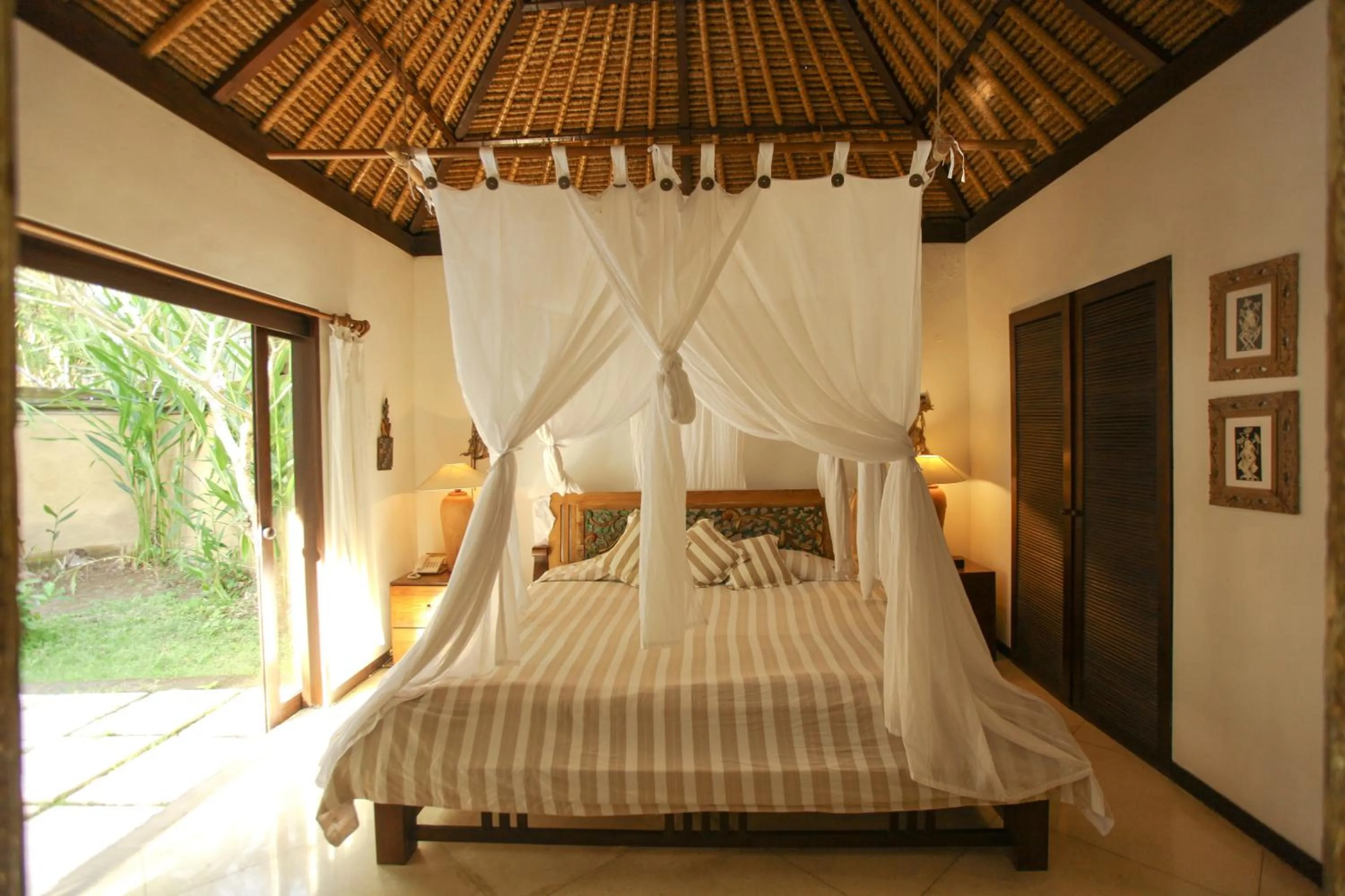 Bed in Visakha Sanur by Puri Signatures
