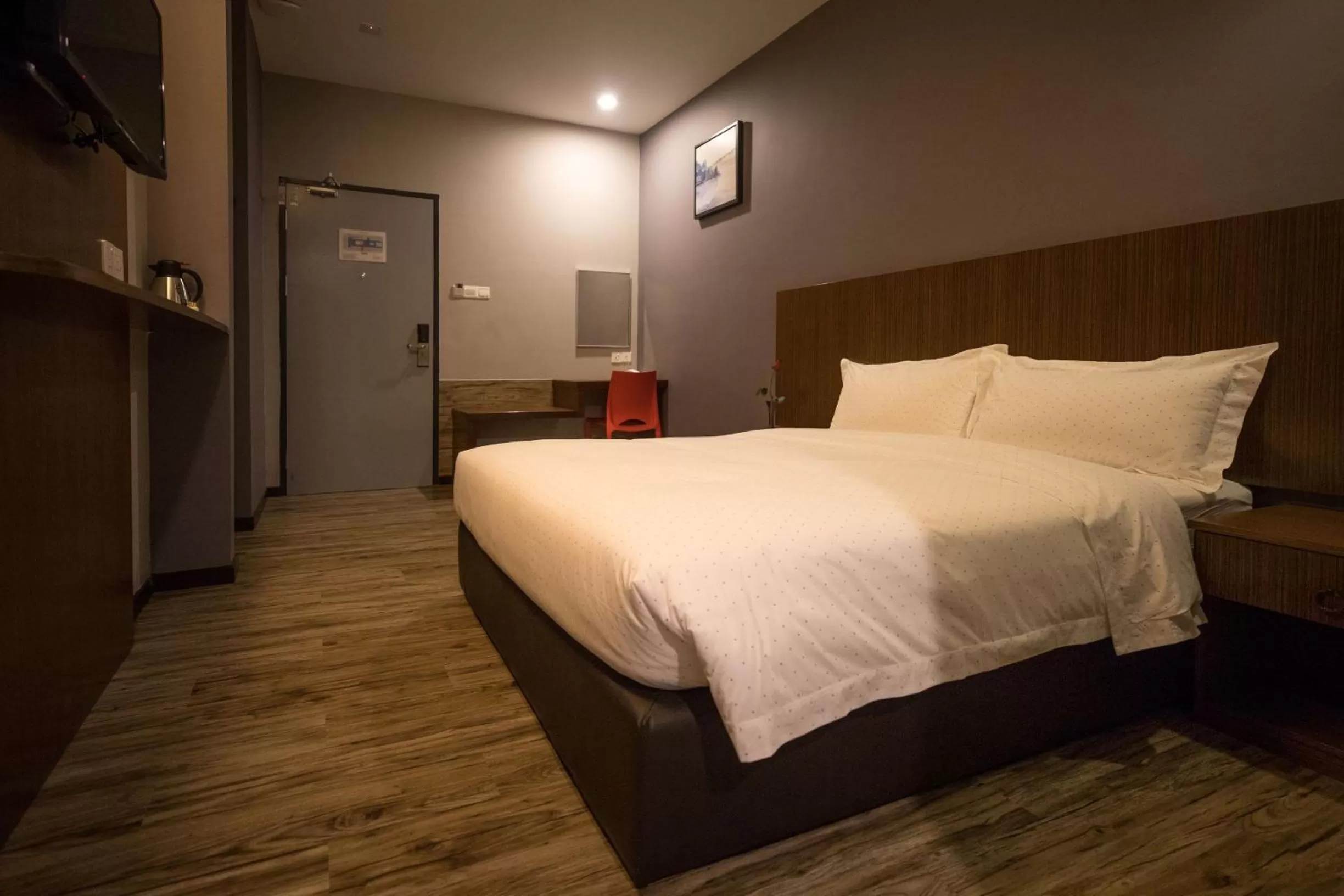 Deluxe Double Room (2 Adults + 1 Child) in 3-Plus Hotel