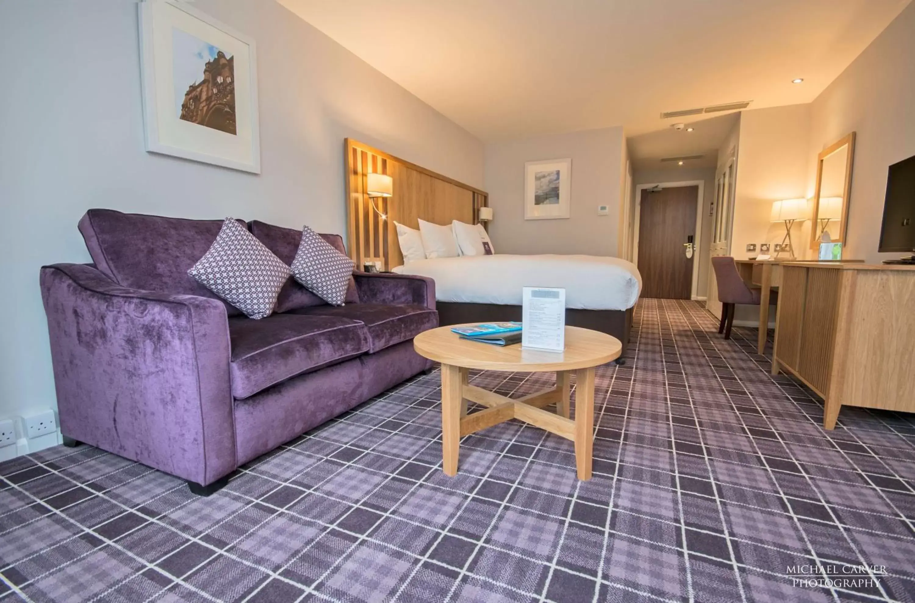 Bedroom, Seating Area in Kingsmills Hotel