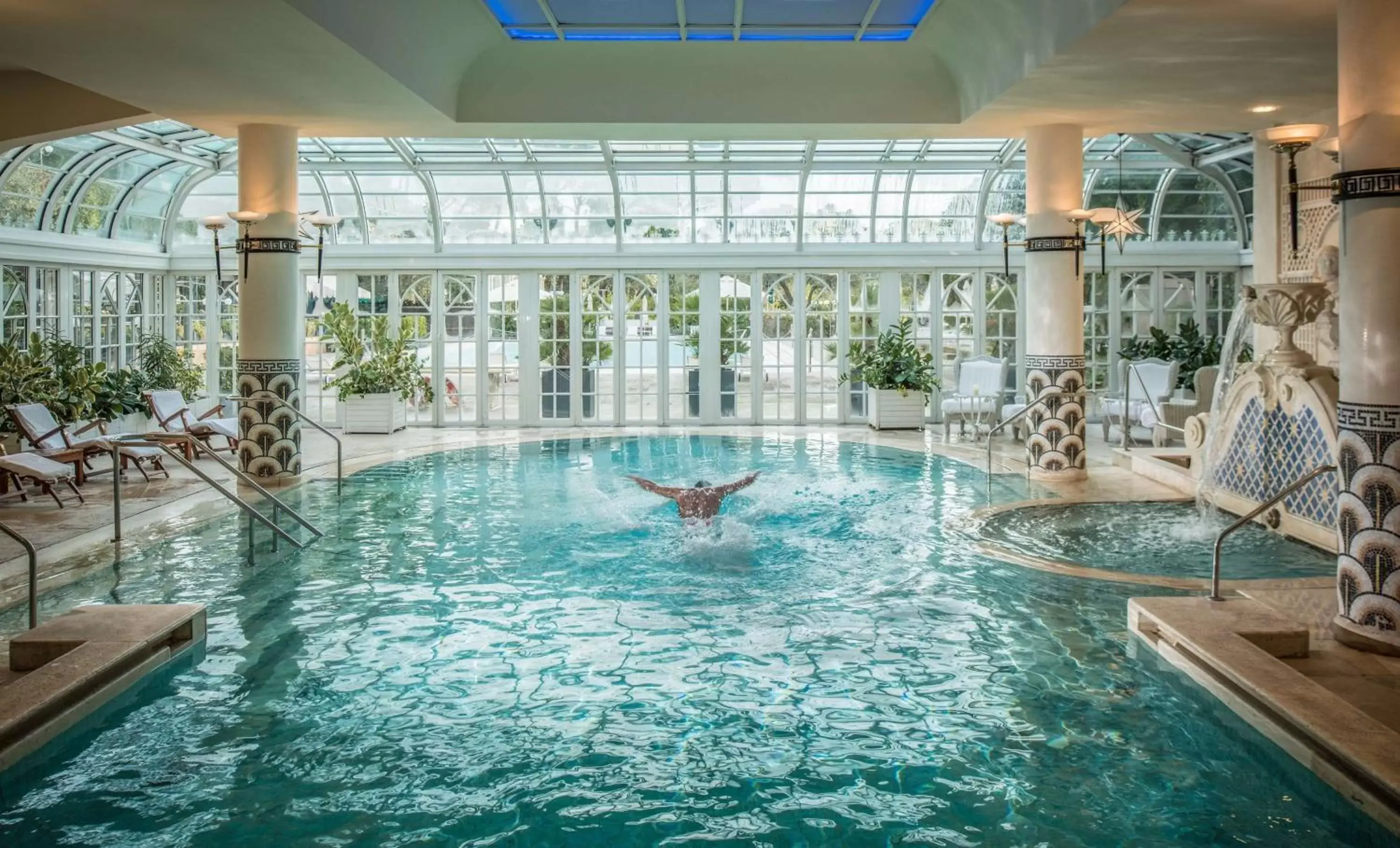Pool view, Swimming Pool in Rome Cavalieri, A Waldorf Astoria Hotel
