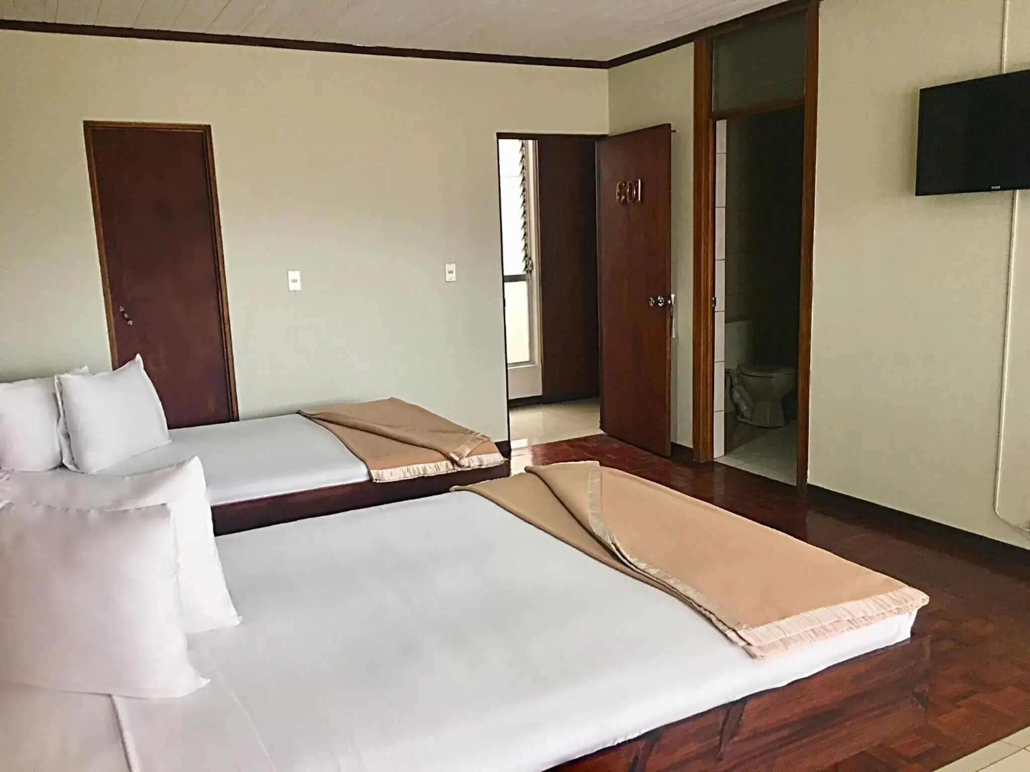 Bedroom, Bed in Hotel Ambassador