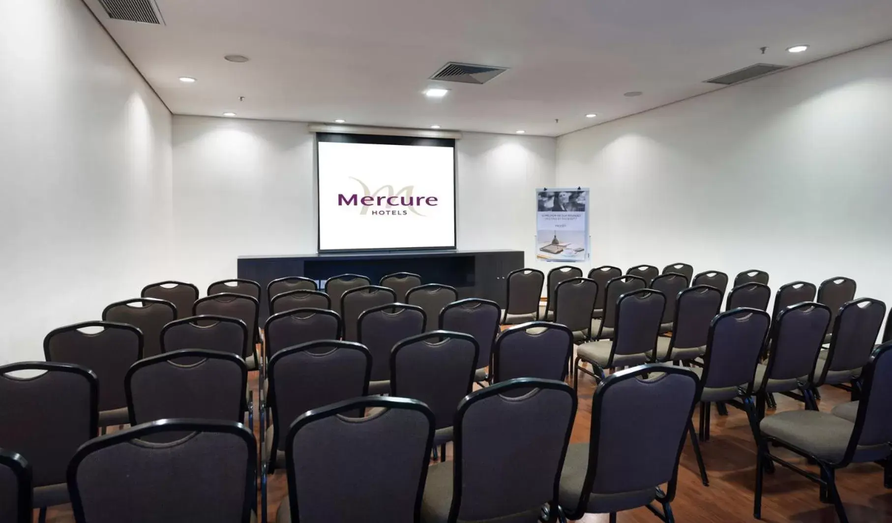 Meeting/conference room in Mercure Campinas