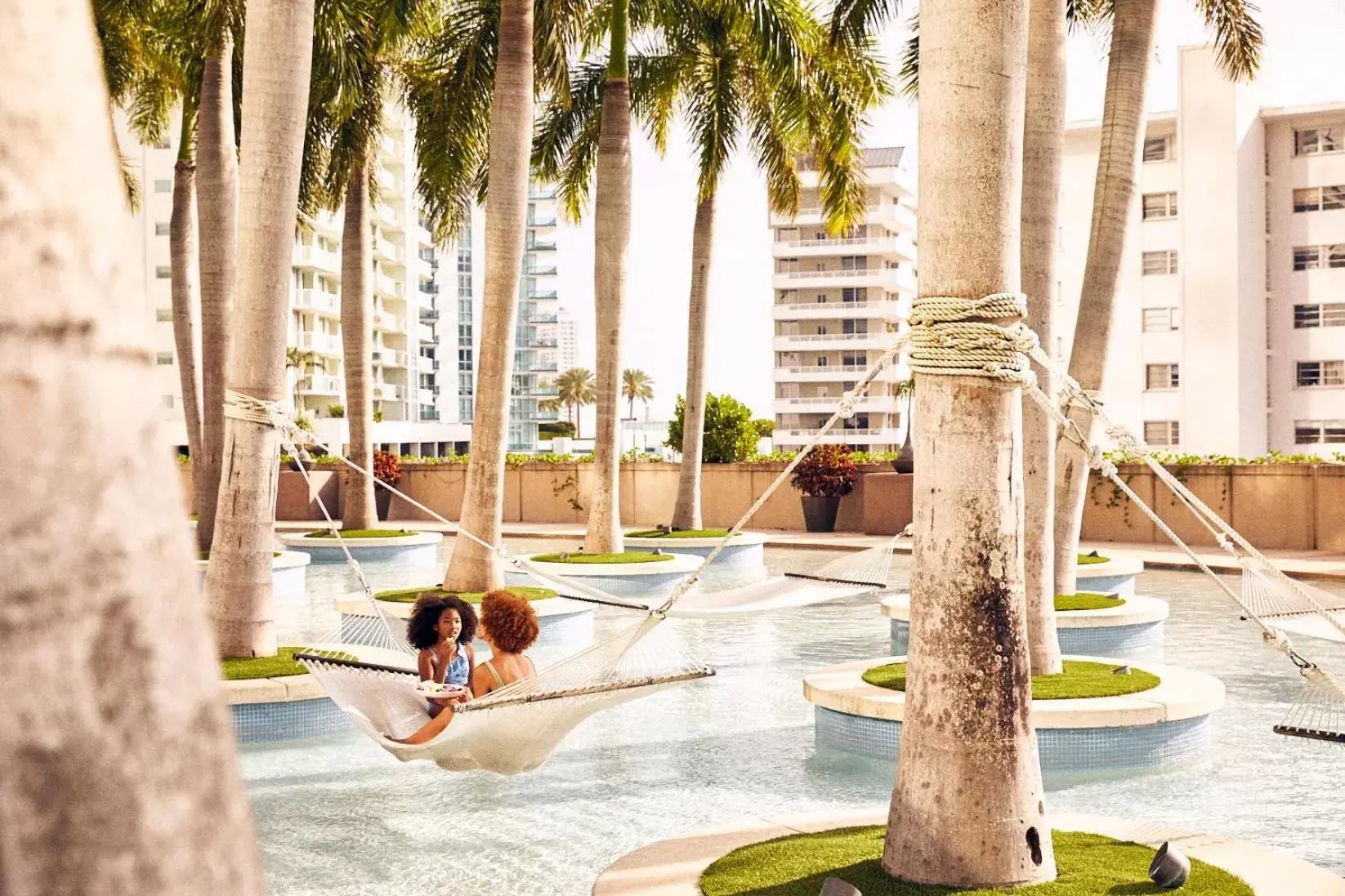 Pool view, Swimming Pool in Four Seasons Hotel Miami