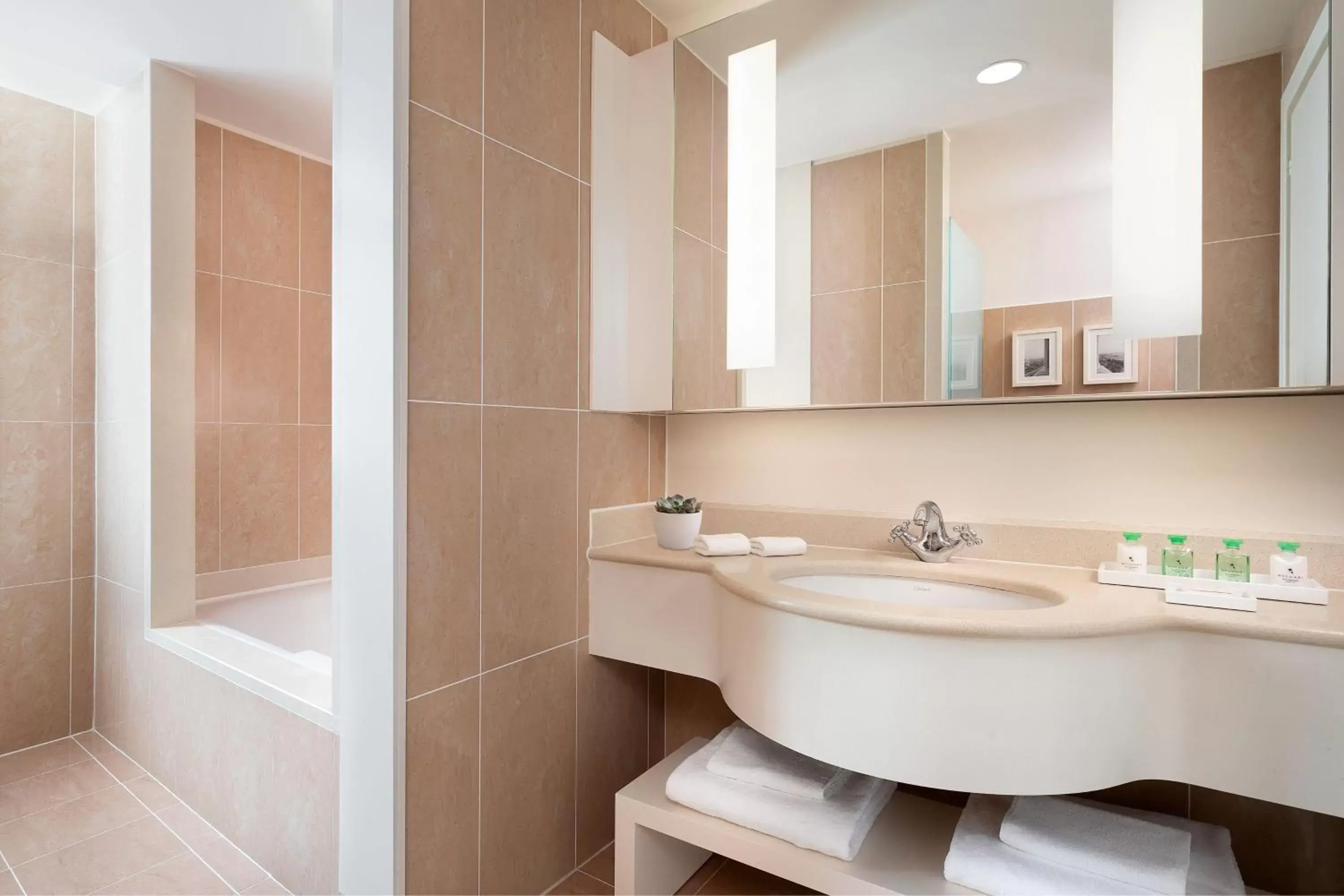 Bathroom in JW Marriott Venice Resort & Spa