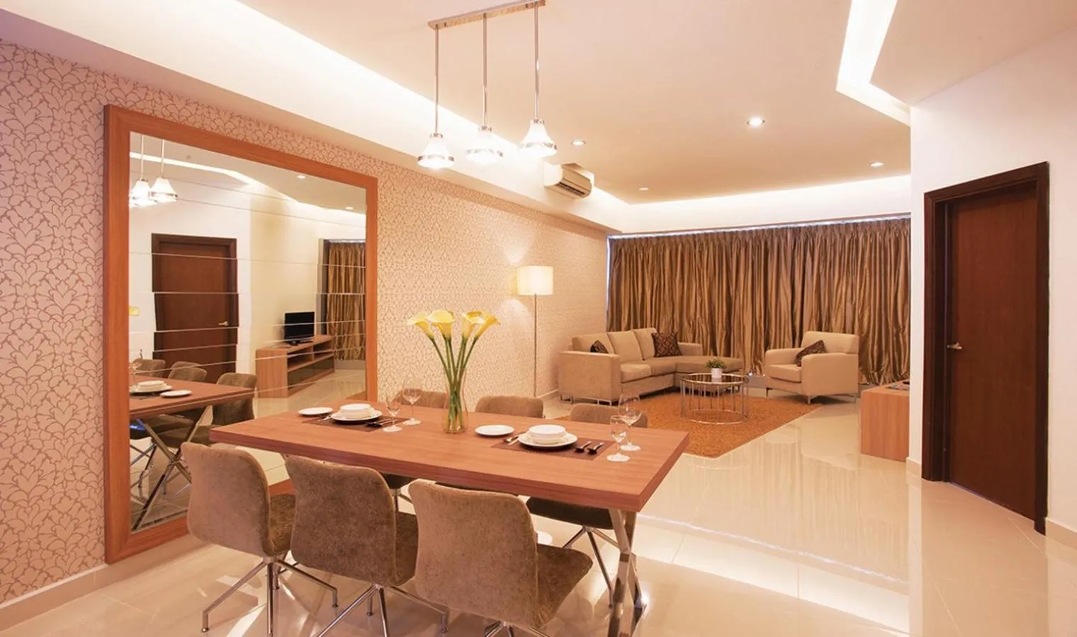 Living room in Regalia Upper View Hotel