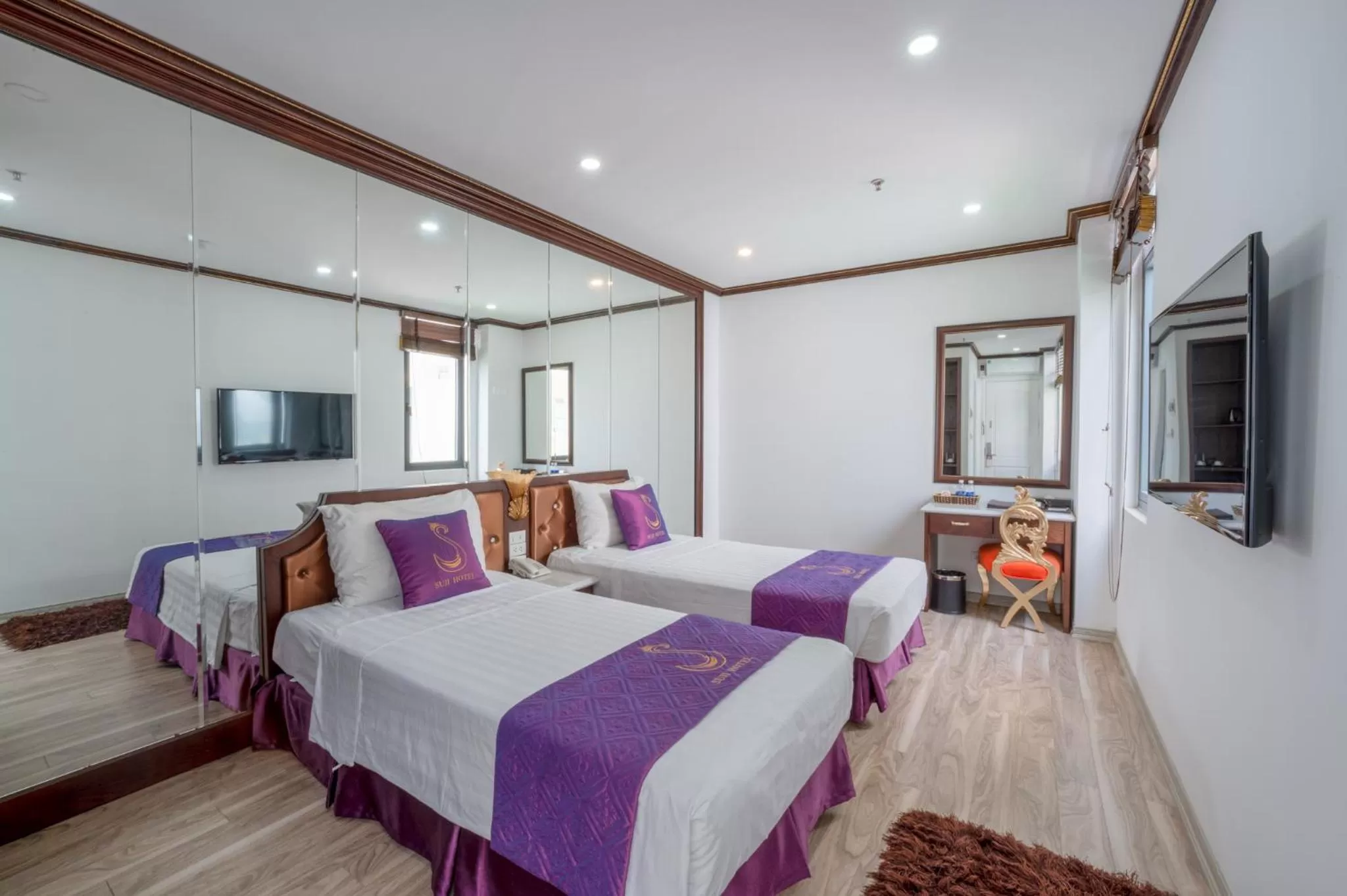 Photo of the whole room in Hanoi Suji Hotel