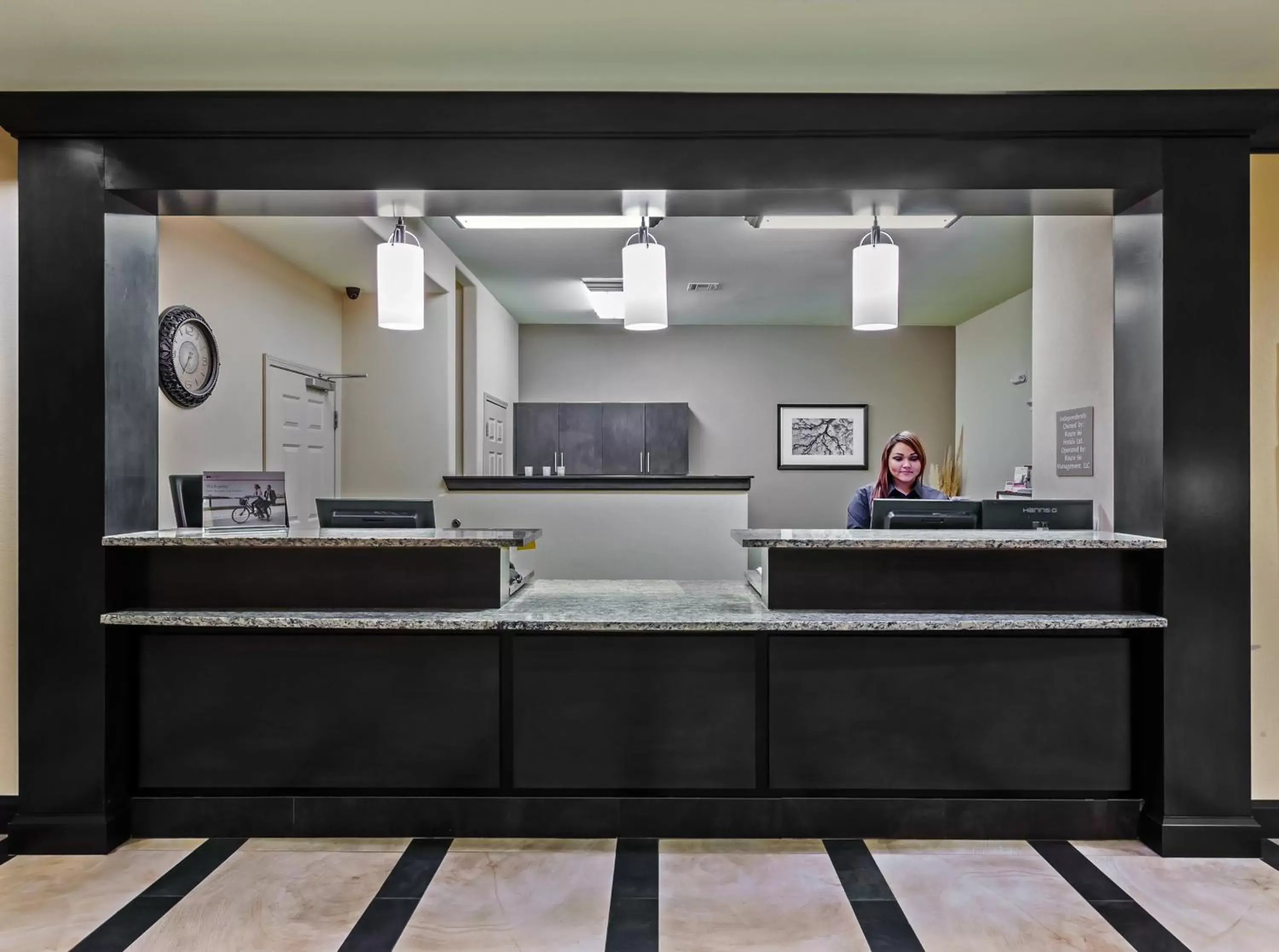 Property building, Lobby/Reception in Candlewood Amarillo-Western Crossing, an IHG Hotel