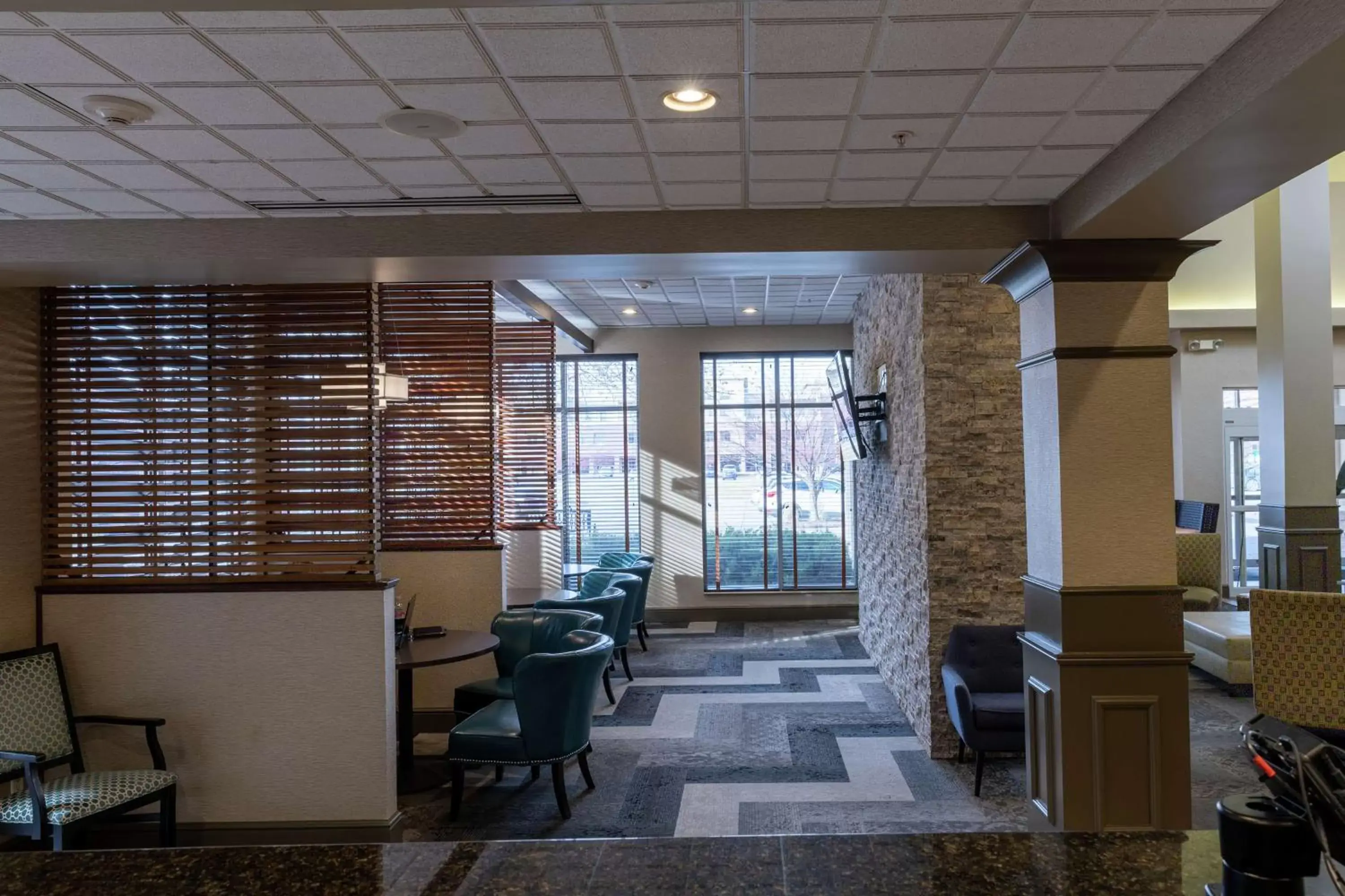 Lobby or reception, Restaurant/Places to Eat in Hilton Garden Inn West Des Moines