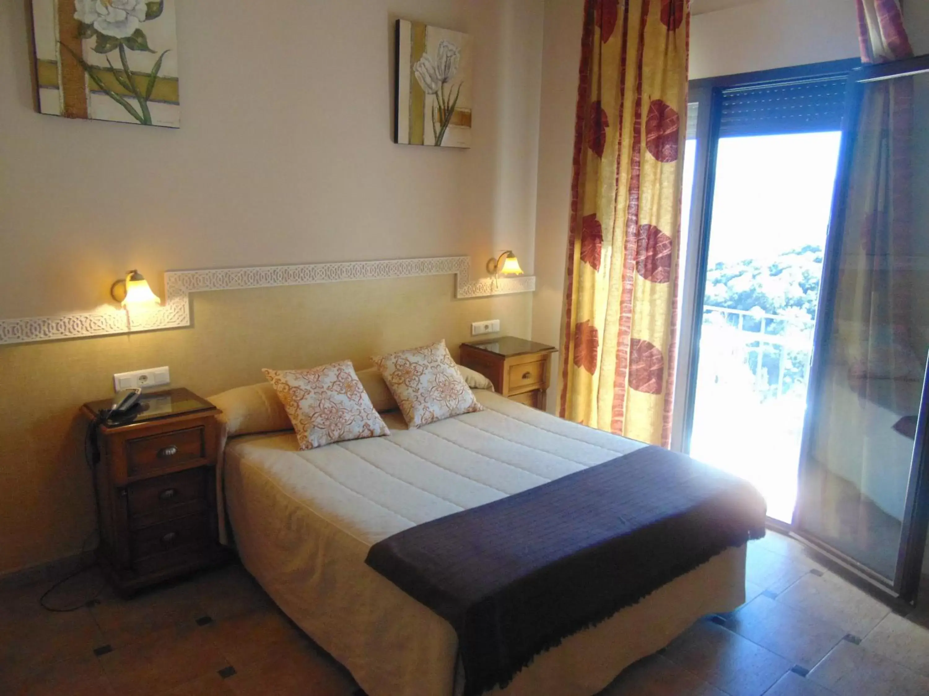 Bedroom, Bed in Hotel Sierra de Araceli Lucena