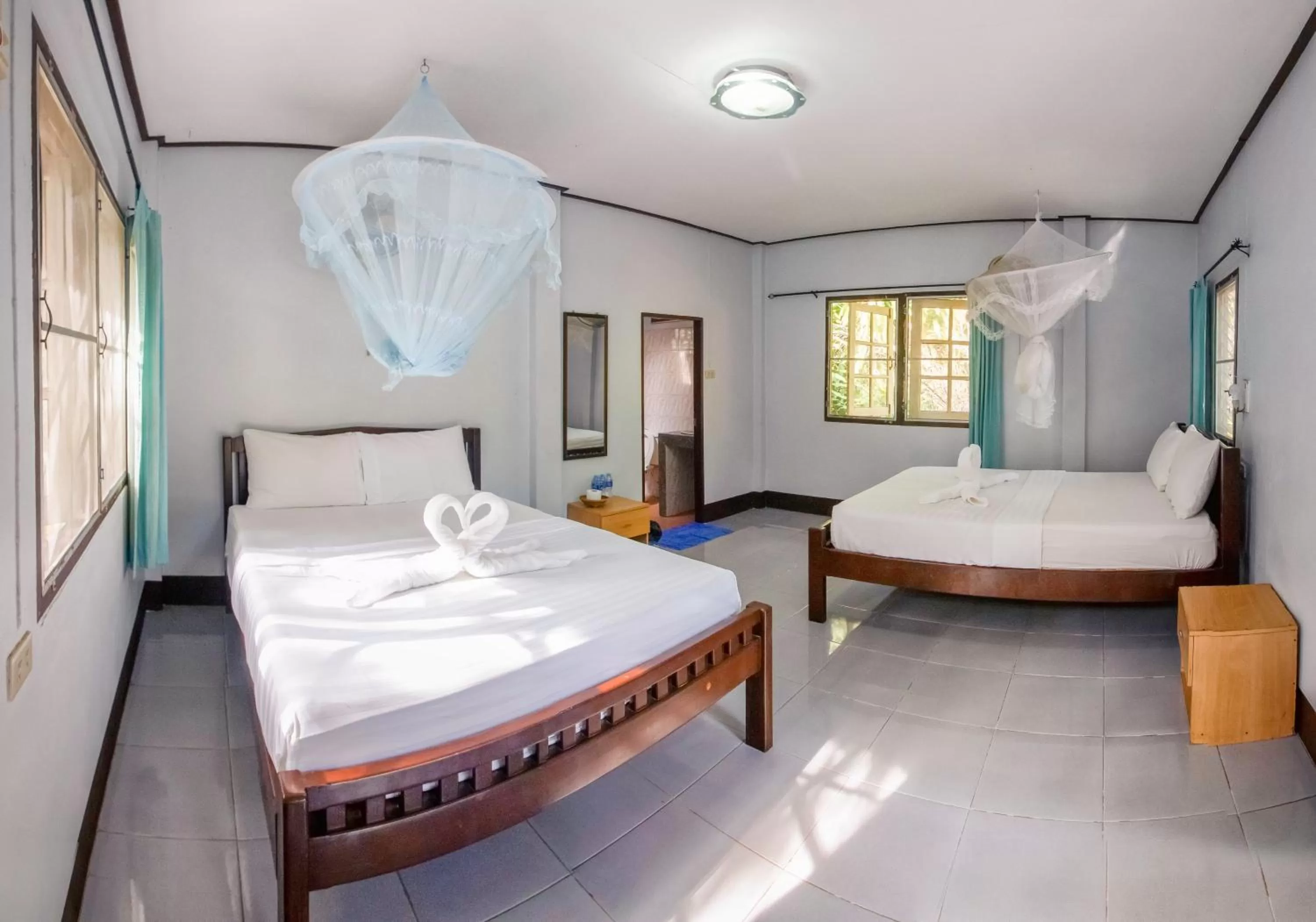 Bed in Khao Sok Palmview Resort