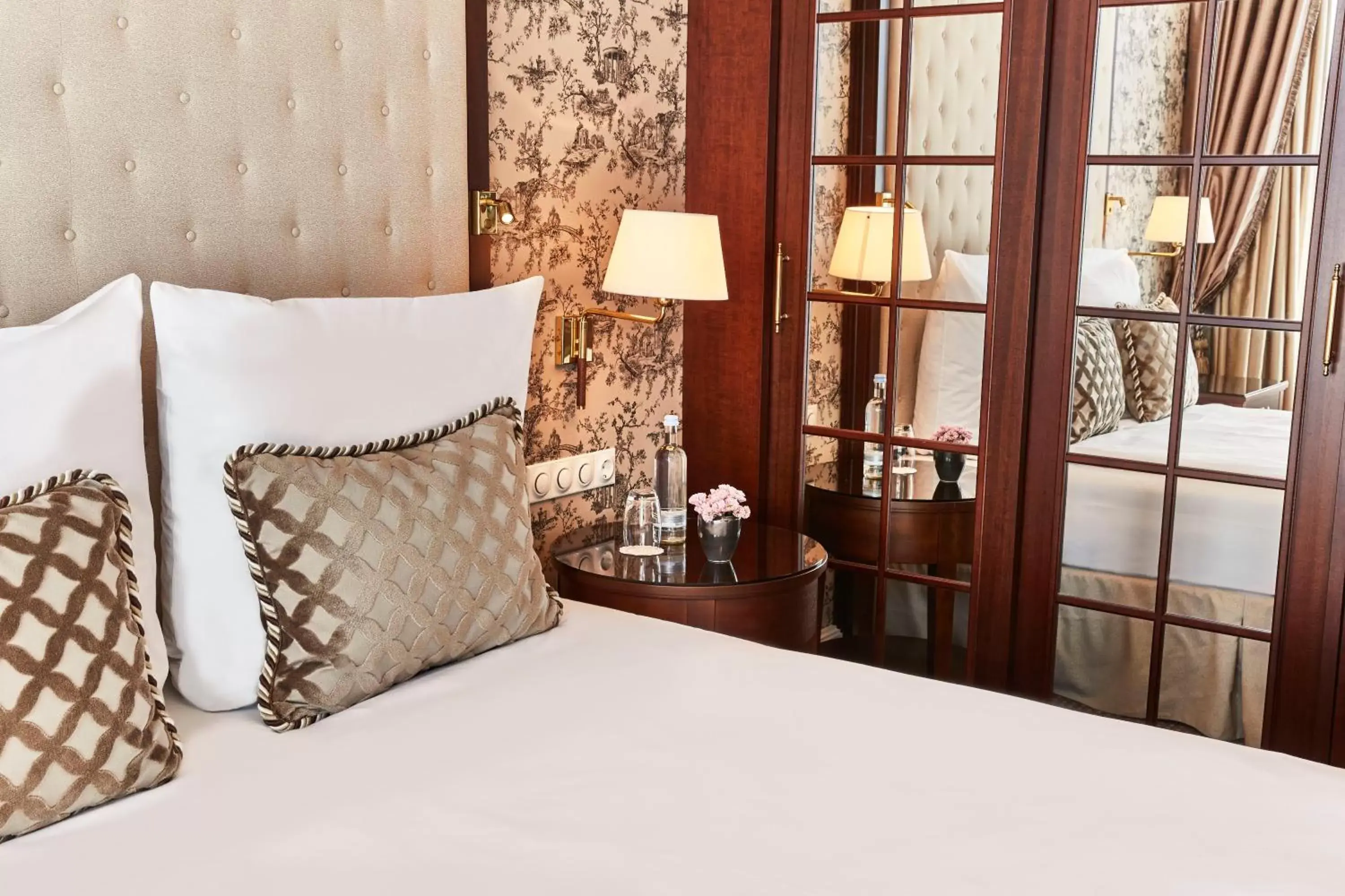 Superior Single Room in Steigenberger Icon Parkhotel Düsseldorf Superior Single Room in Steigenberger Icon Parkhotel Düsseldorf