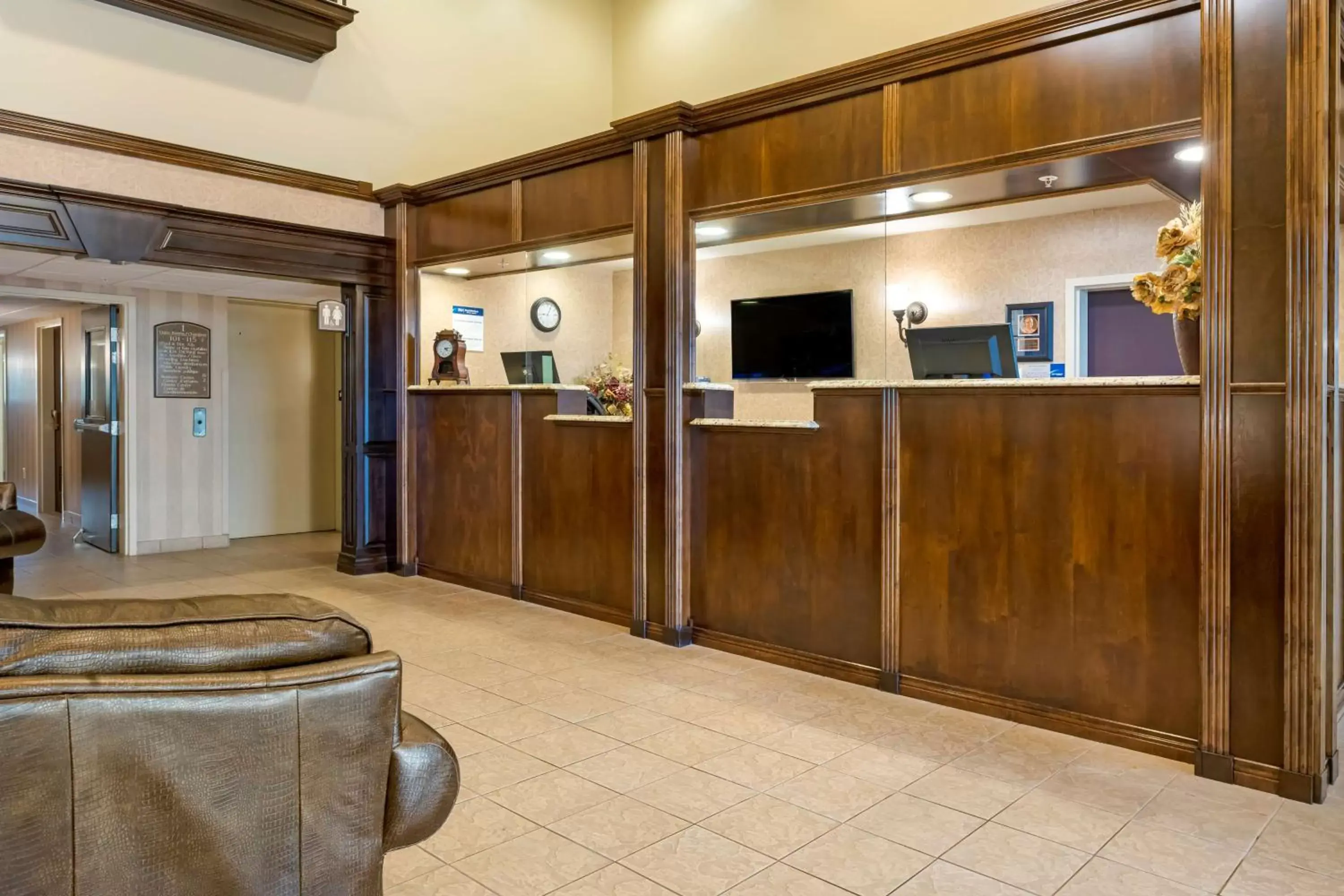 Lobby or reception, Lobby/Reception in Best Western Plus Grand-Sault Hotel & Suites